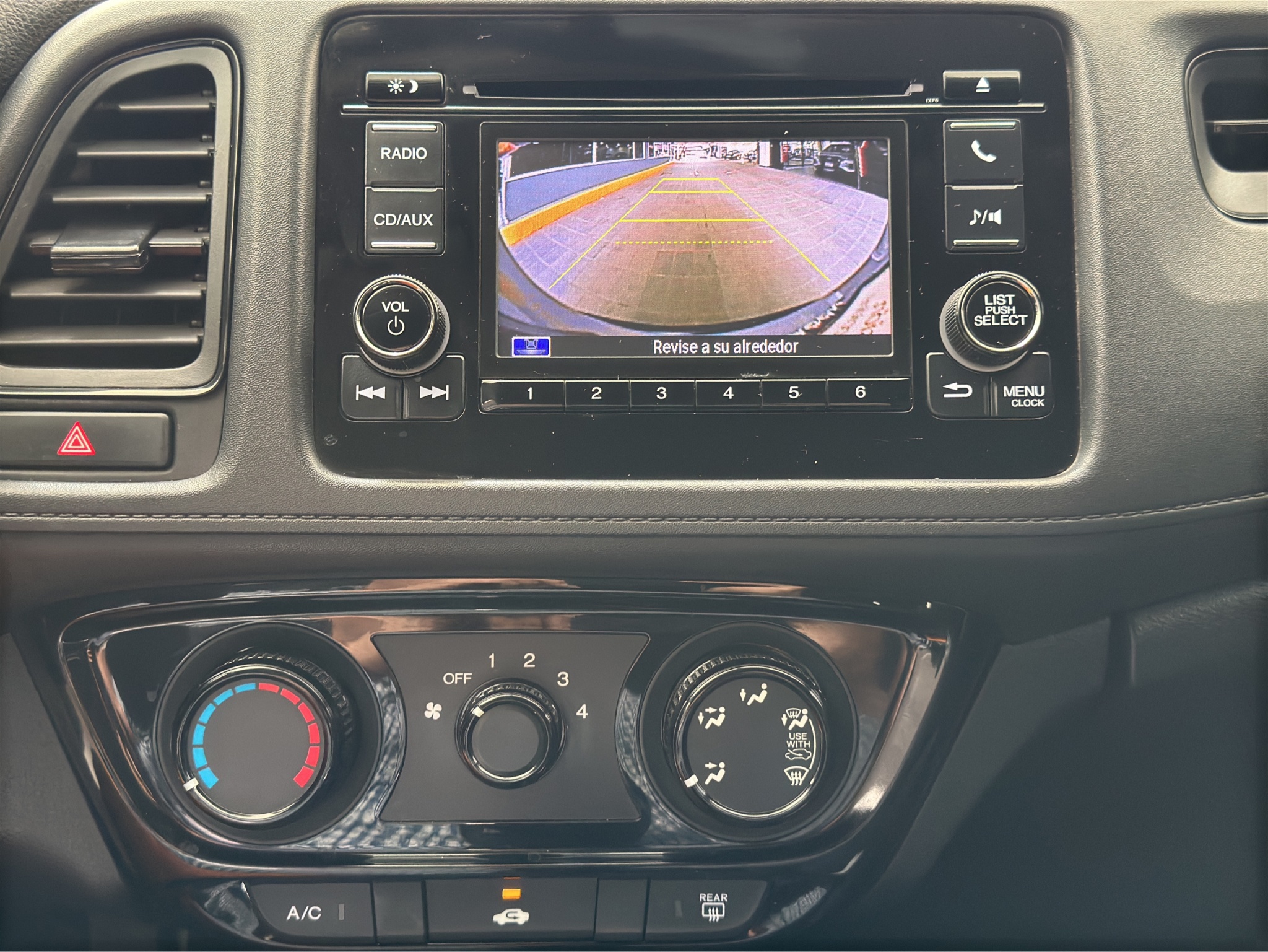 Honda HR-V  5 pts. Uniq, CVT, RA-17 2021