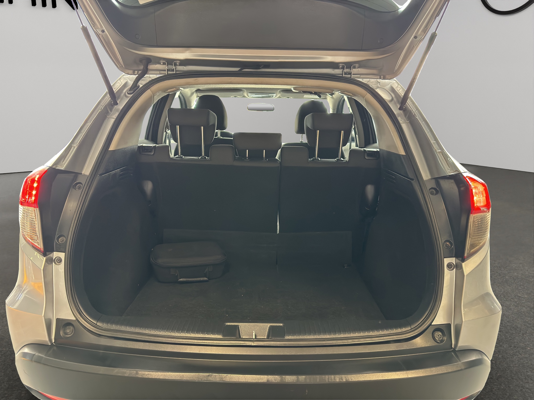 Honda HR-V  5 pts. Uniq, CVT, RA-17 2021