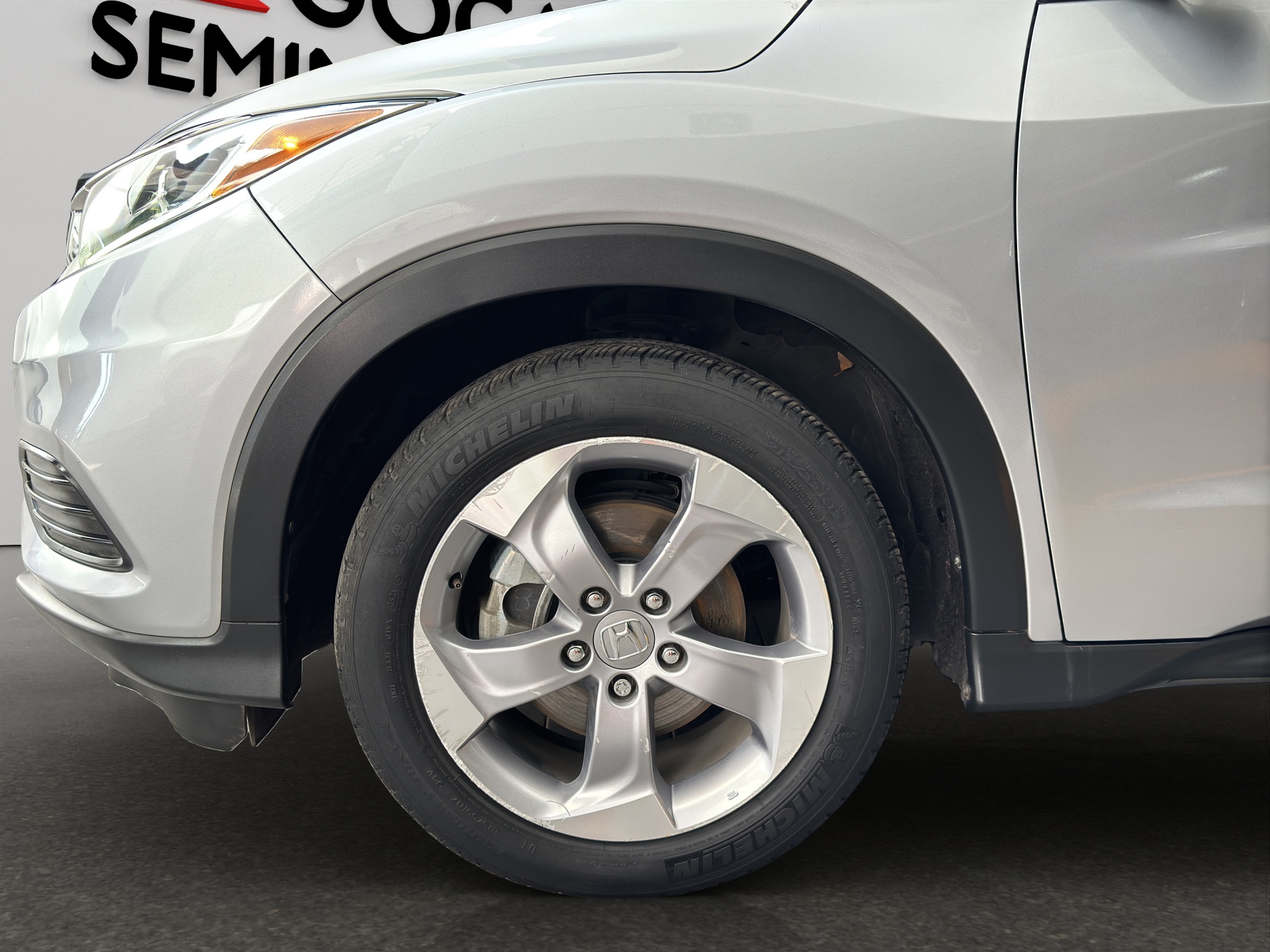 Honda HR-V  5 pts. Uniq, CVT, RA-17 2021