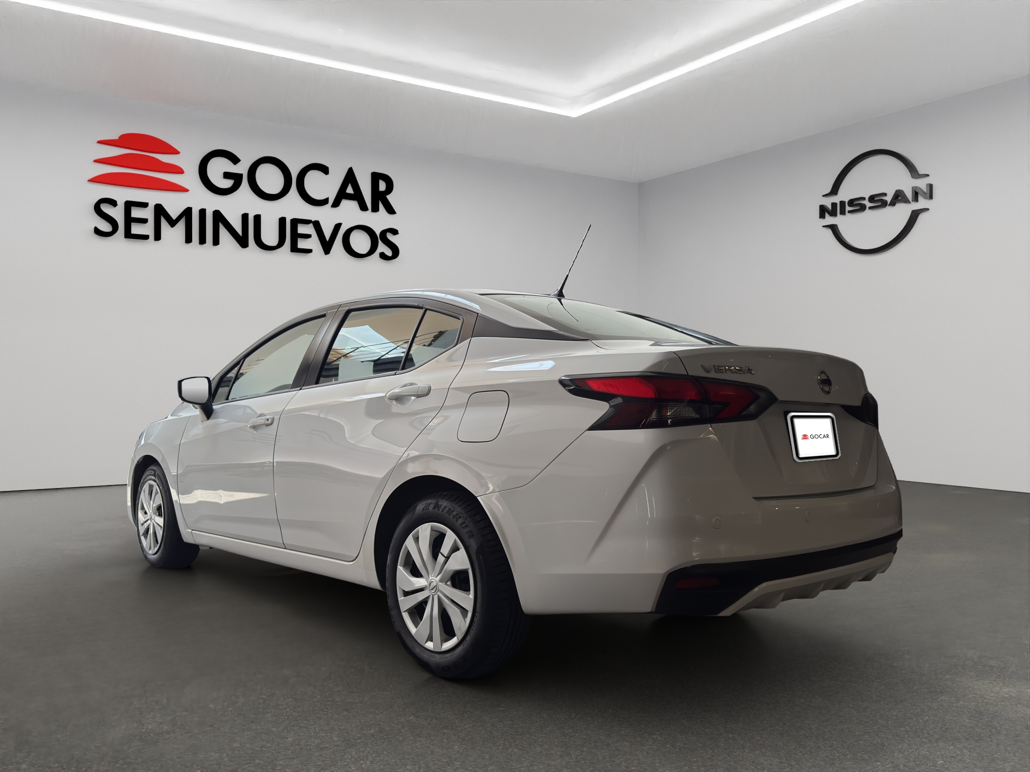 Nissan Versa 4 pts. Sense, CVT, a/ac., VE, R-15 (línea anterior) 2022