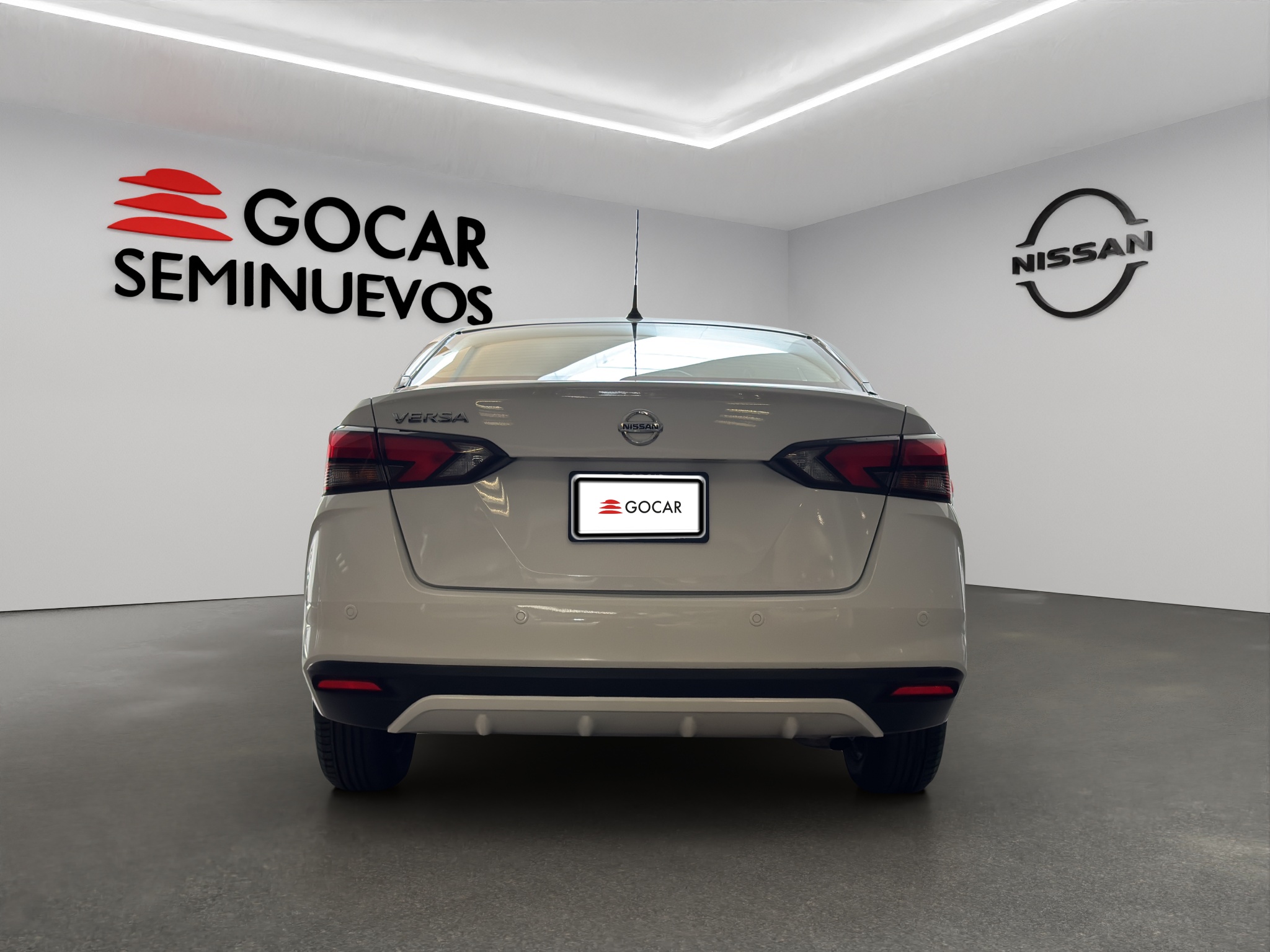 Nissan Versa 4 pts. Sense, CVT, a/ac., VE, R-15 (línea anterior) 2022