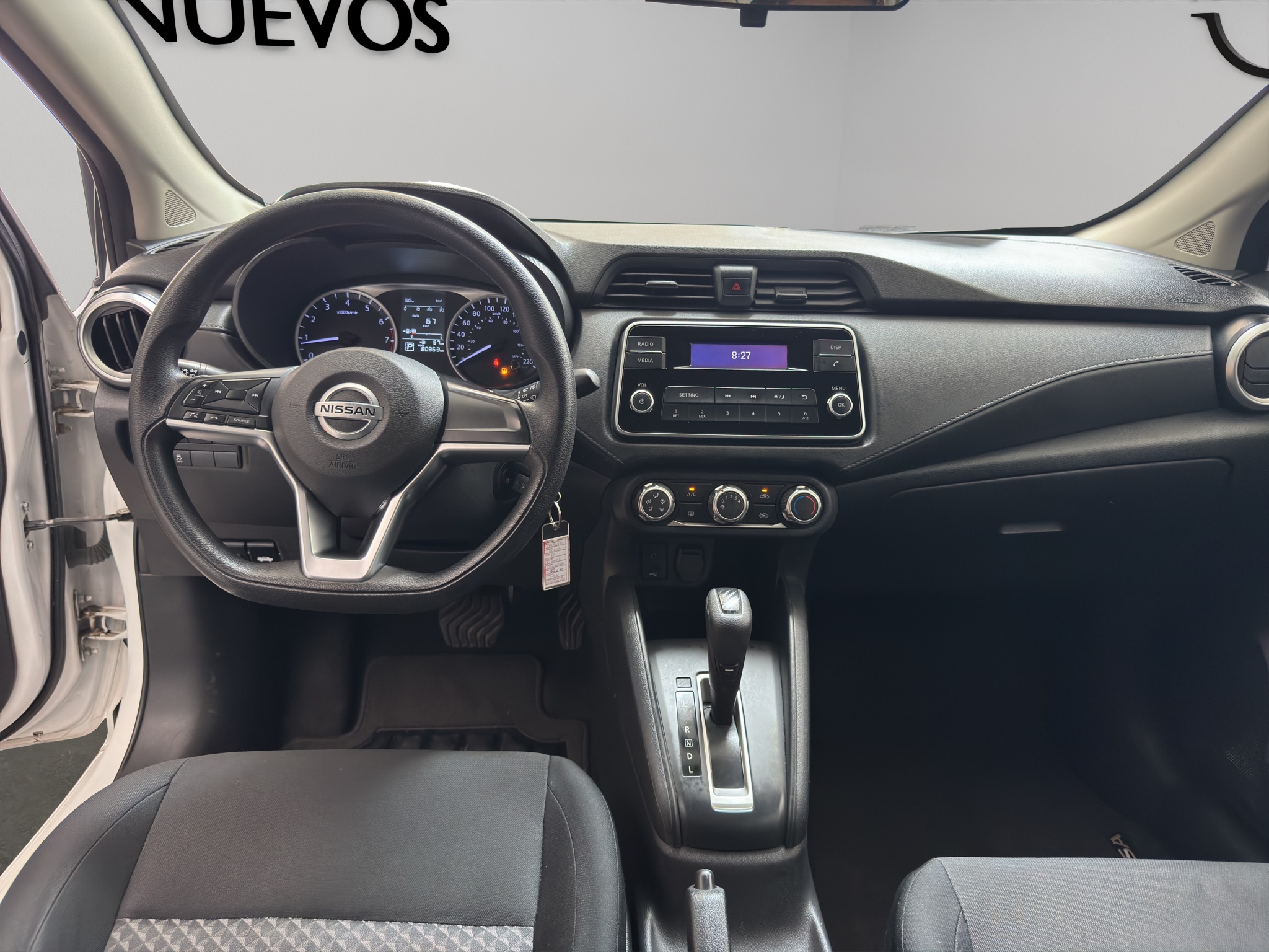 Nissan Versa 4 pts. Sense, CVT, a/ac., VE, R-15 (línea anterior) 2022