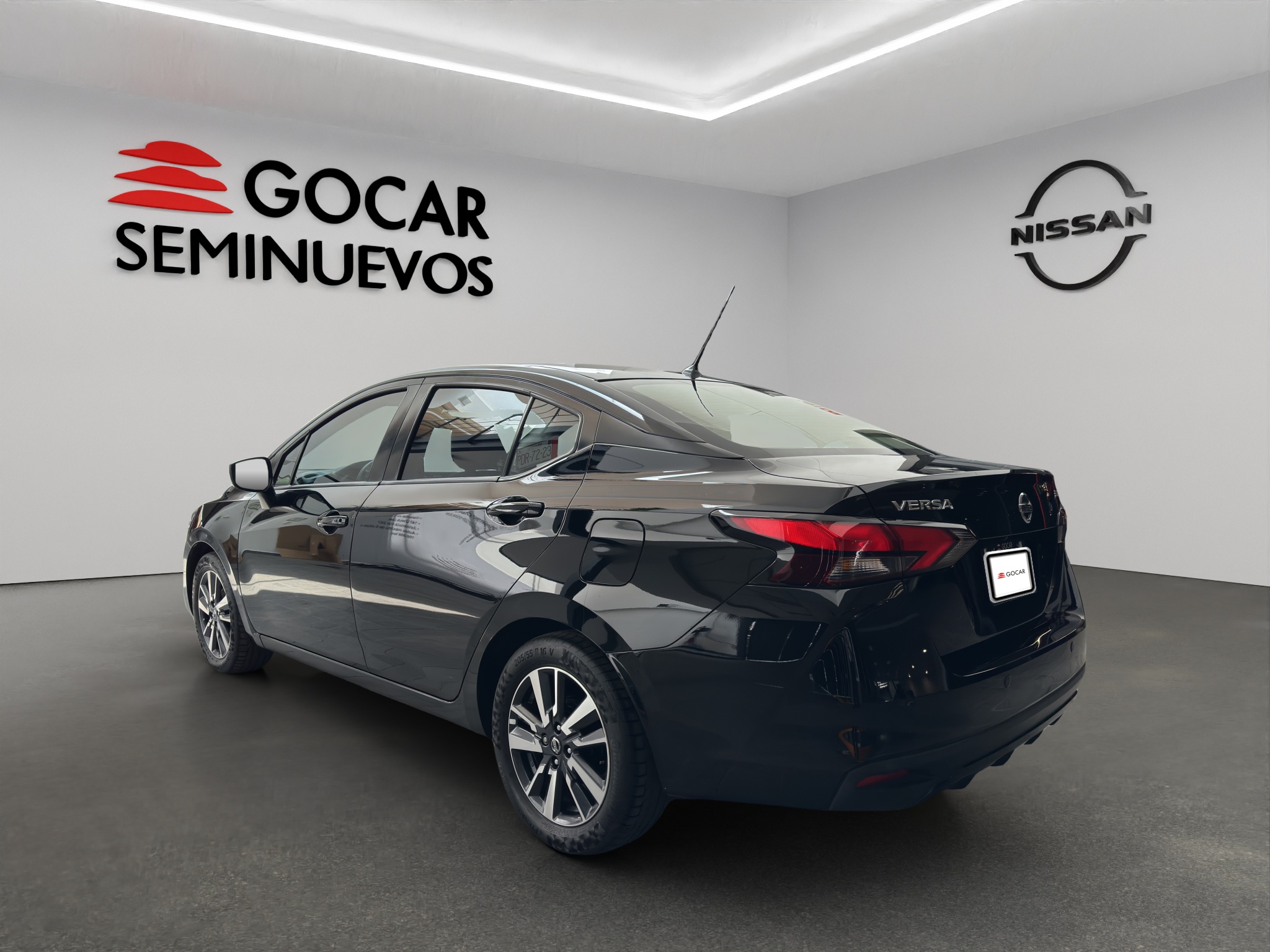 Nissan Versa 4 pts. Advance, TM5, a/ac., VE, f. niebla, RA-16 (línea anterior) 2022