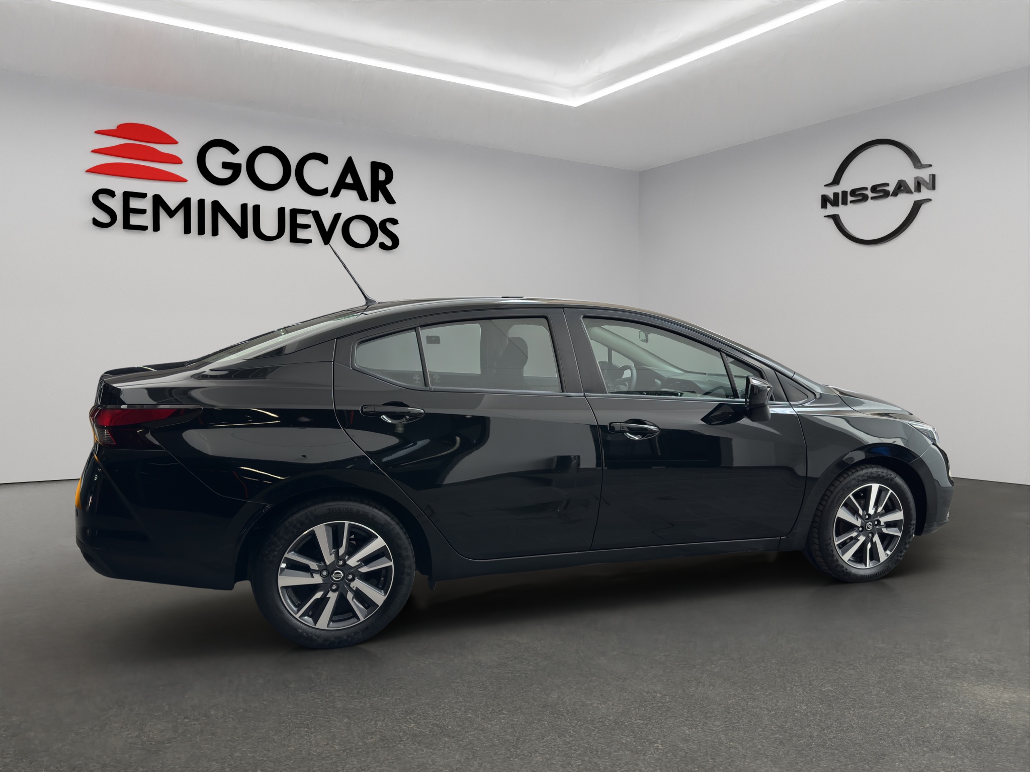 Nissan Versa 4 pts. Advance, TM5, a/ac., VE, f. niebla, RA-16 (línea anterior) 2022