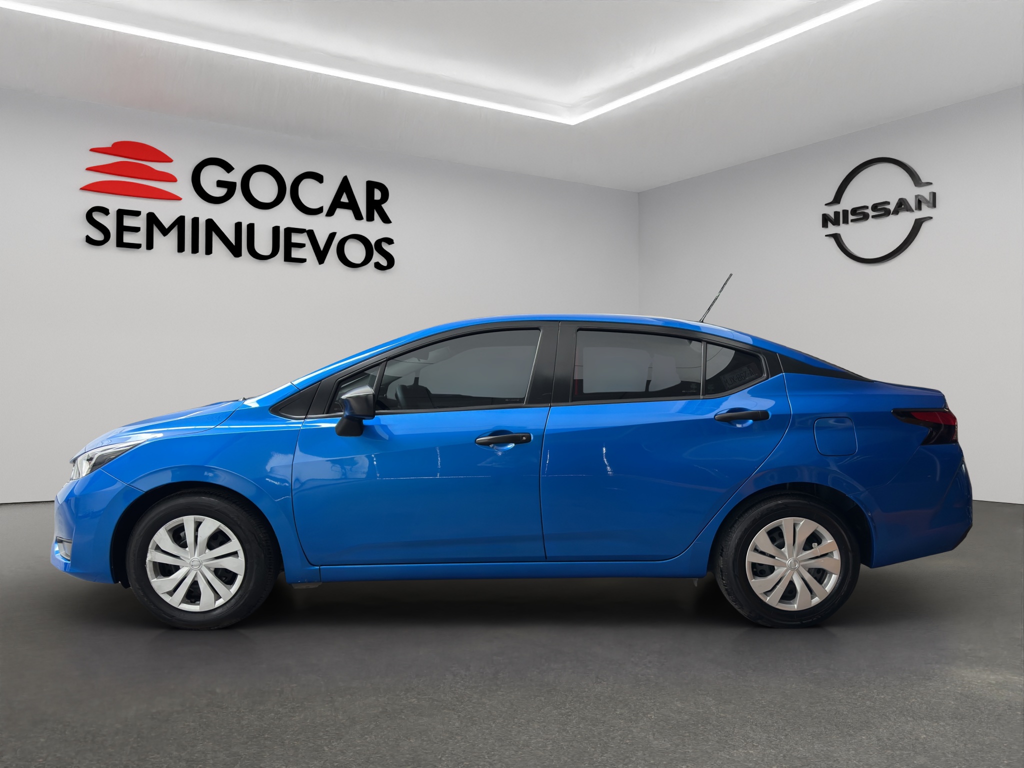 Nissan Versa 4 pts. Sense, TM5, a/ac., R-15 (cambio de línea) 2023