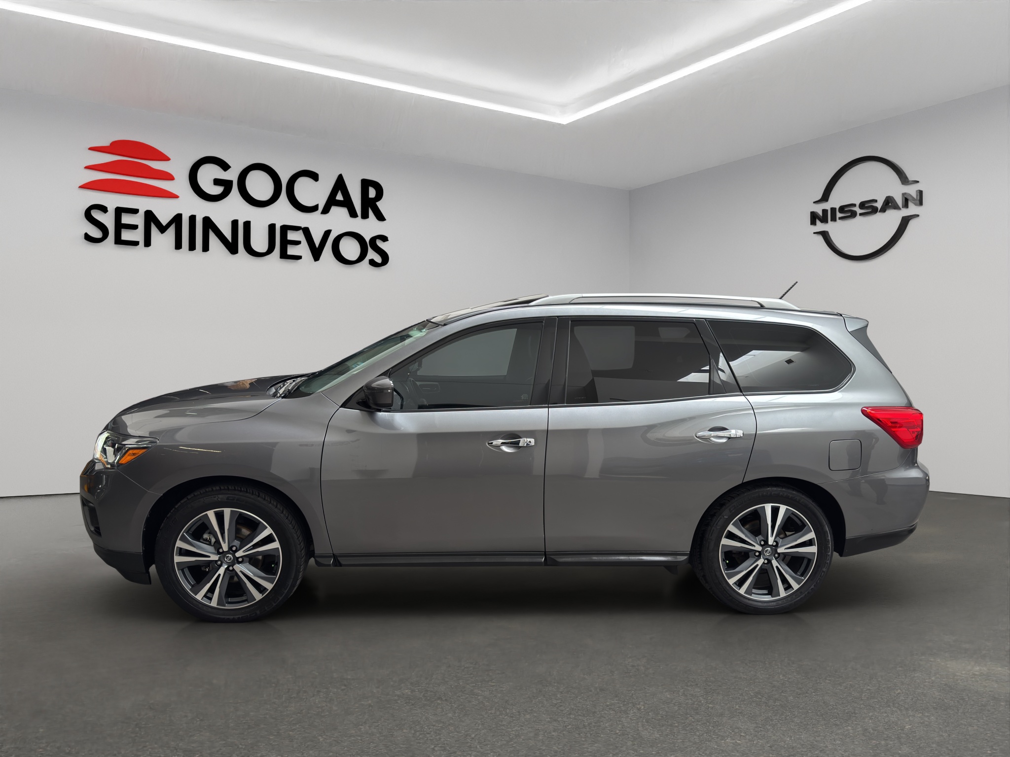 Nissan Pathfinder  5 pts. Advance, TA, piel, QCP, GPS, s. Bose, RA-18 2020