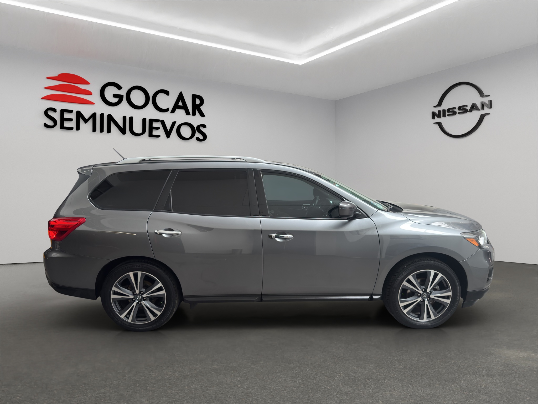 Nissan Pathfinder  5 pts. Advance, TA, piel, QCP, GPS, s. Bose, RA-18 2020