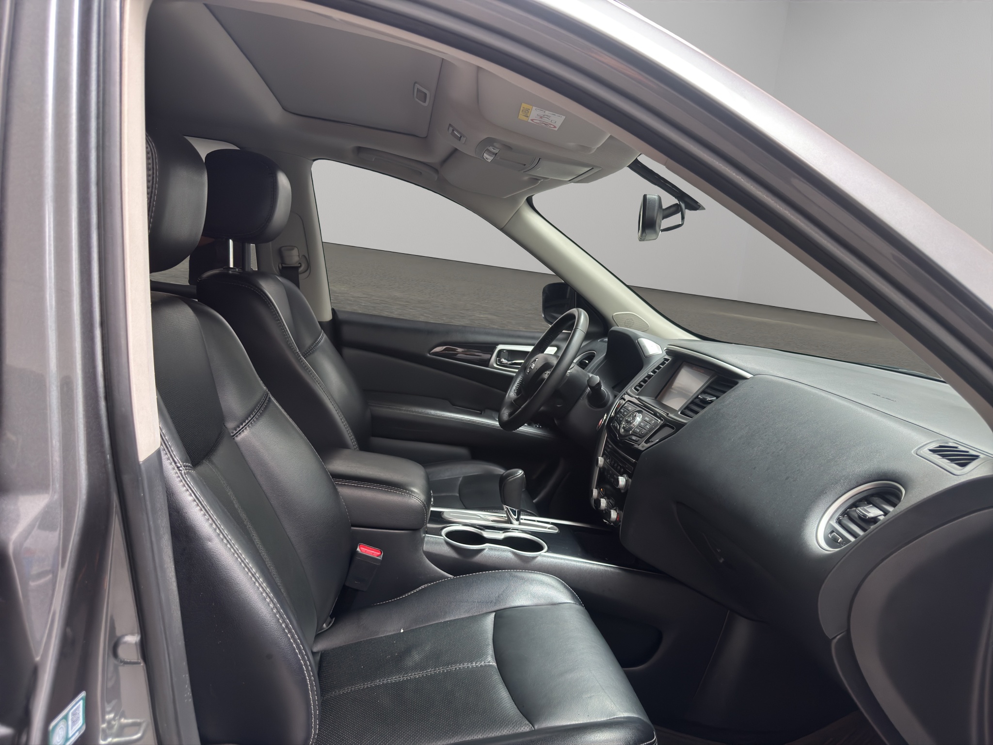 Nissan Pathfinder  5 pts. Advance, TA, piel, QCP, GPS, s. Bose, RA-18 2020