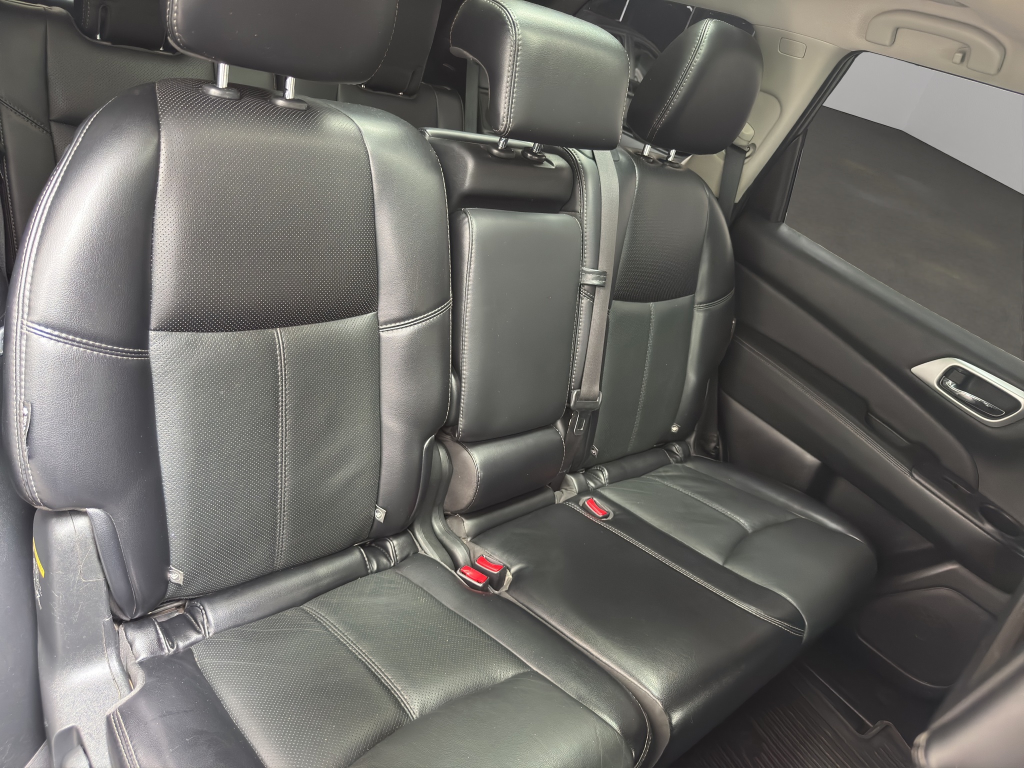 Nissan Pathfinder  5 pts. Advance, TA, piel, QCP, GPS, s. Bose, RA-18 2020