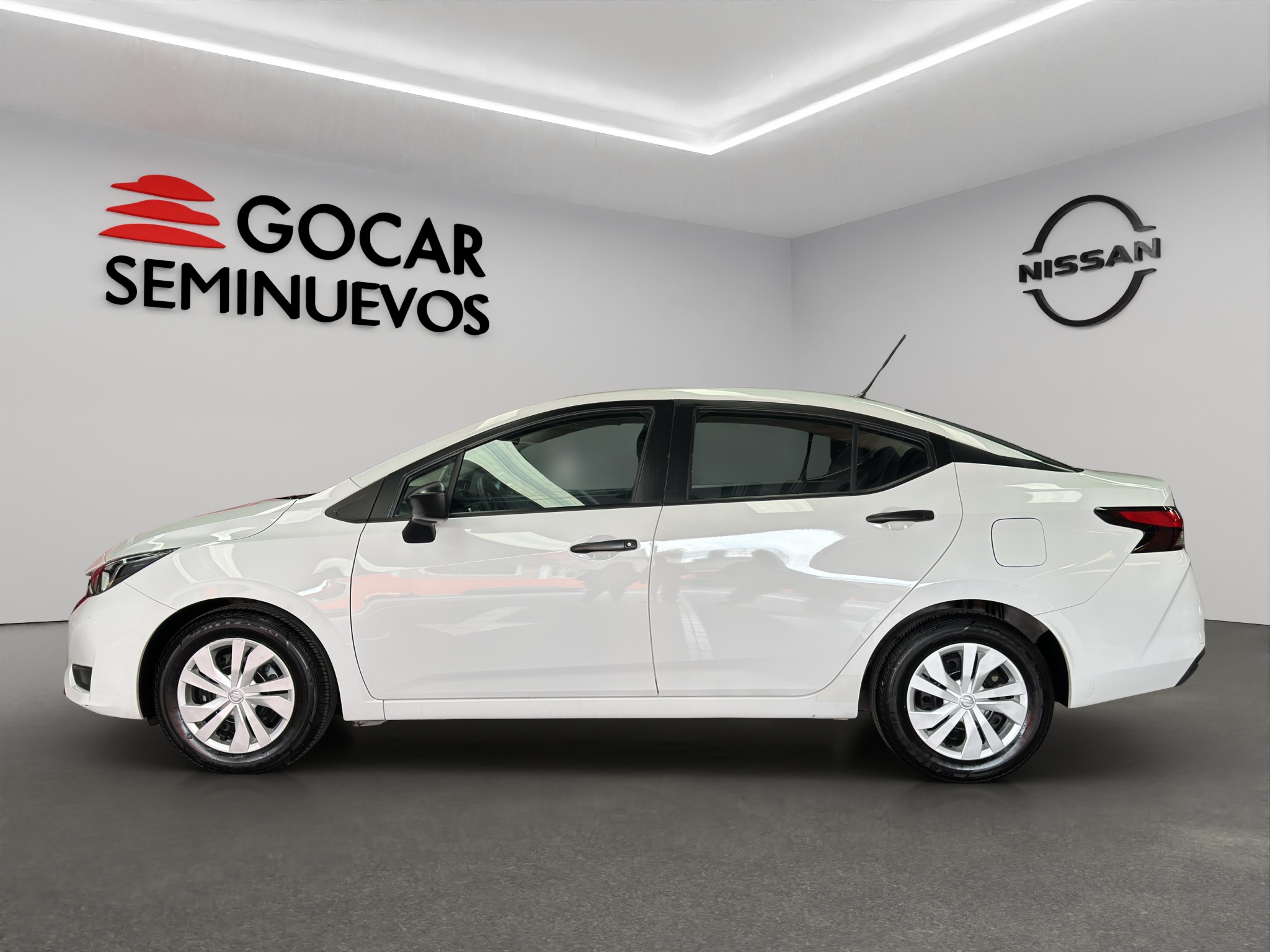 Nissan Versa 4 pts. Sense, CVT, a/ac., R-15 2024