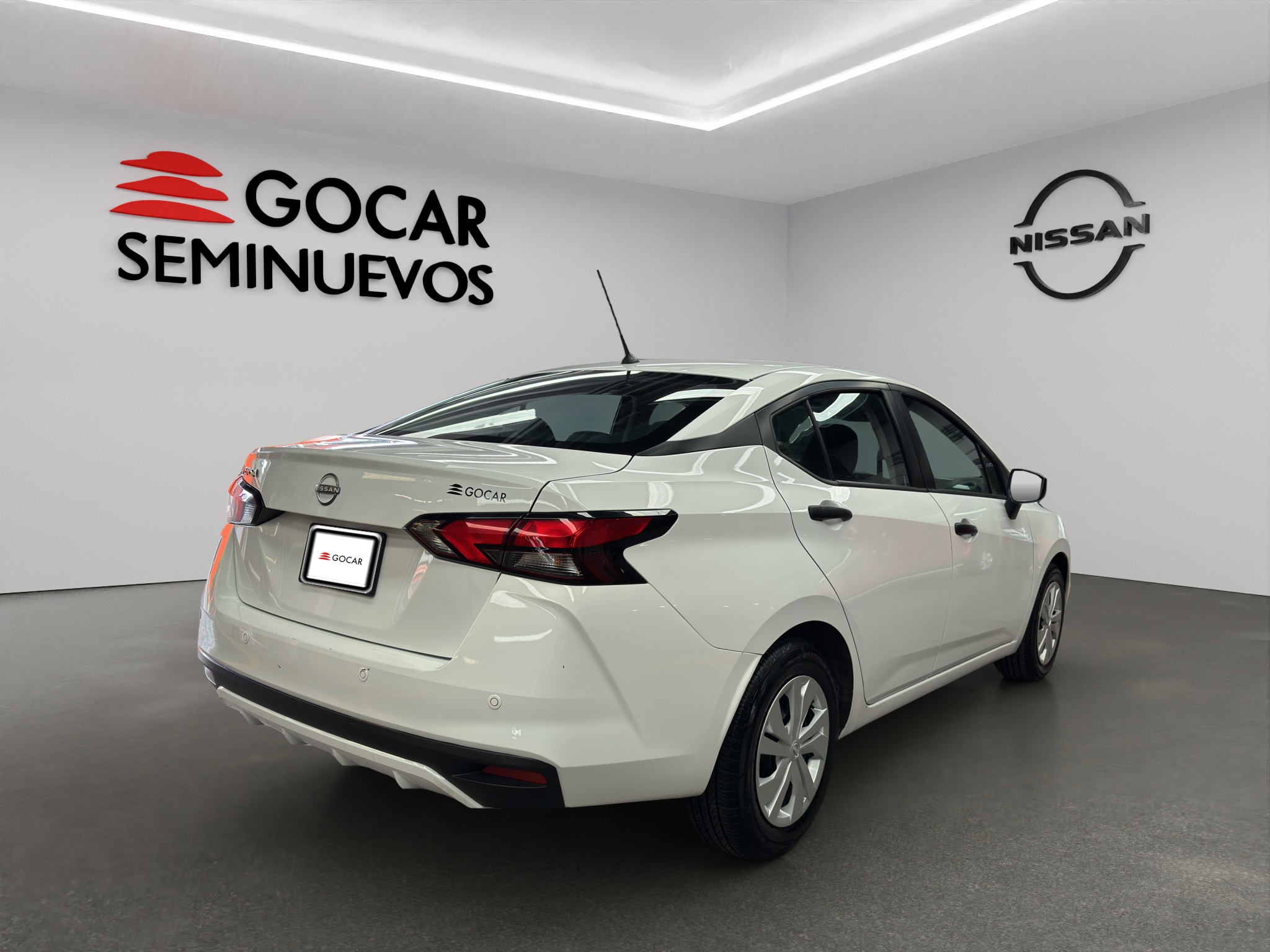 Nissan Versa 4 pts. Sense, CVT, a/ac., R-15 2024