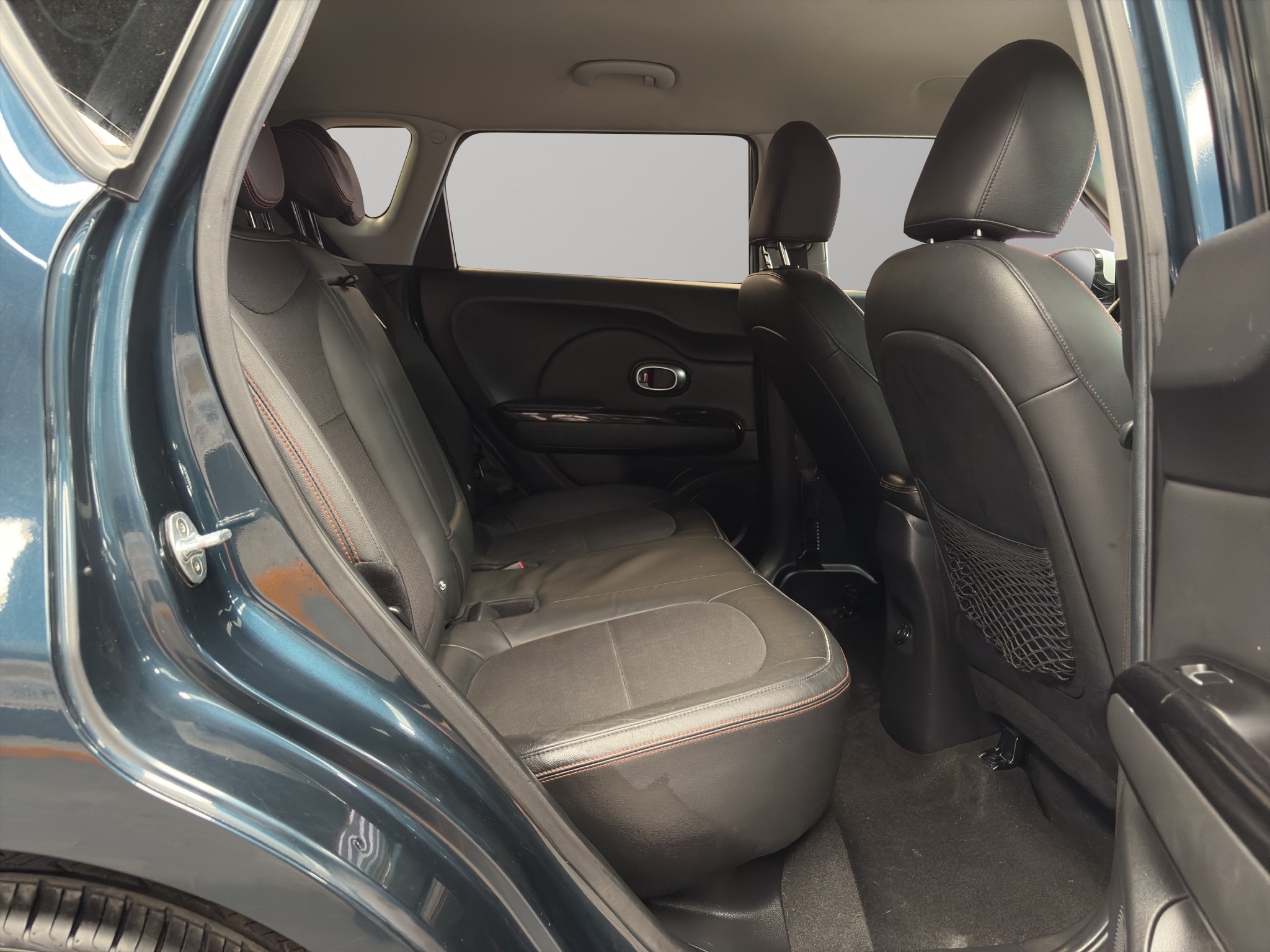 KIA Soul  5 pts. SX, 1.6T, TA, a/ac. Aut., f. led, f. xenón, RA-18 2018