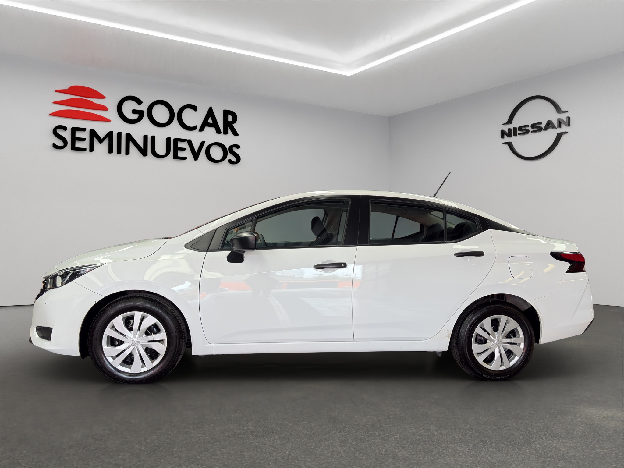 Nissan Versa 4 pts. Sense, CVT, a/ac., R-15 2024