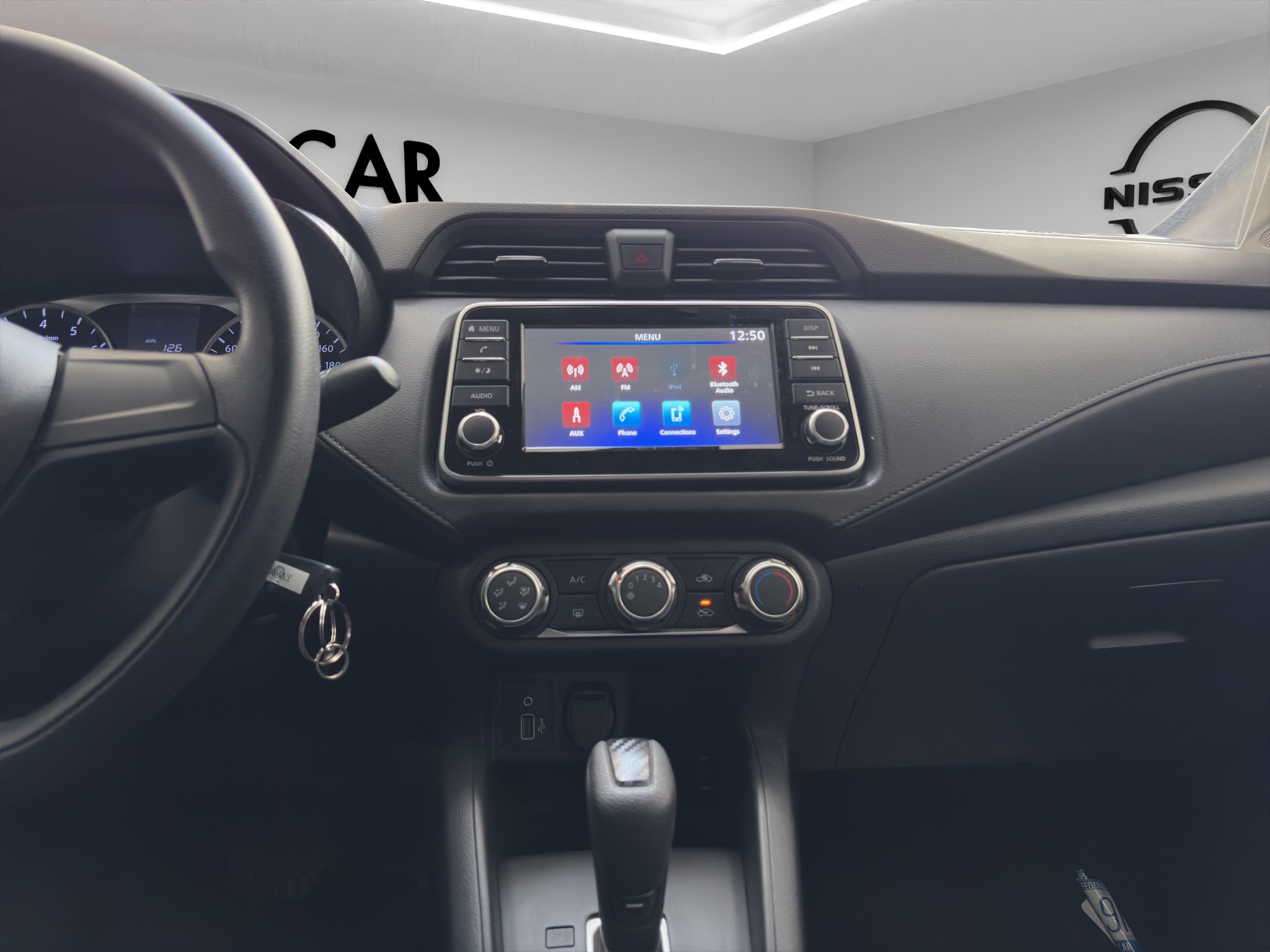 Nissan Versa 4 pts. Sense, CVT, a/ac., R-15 2024