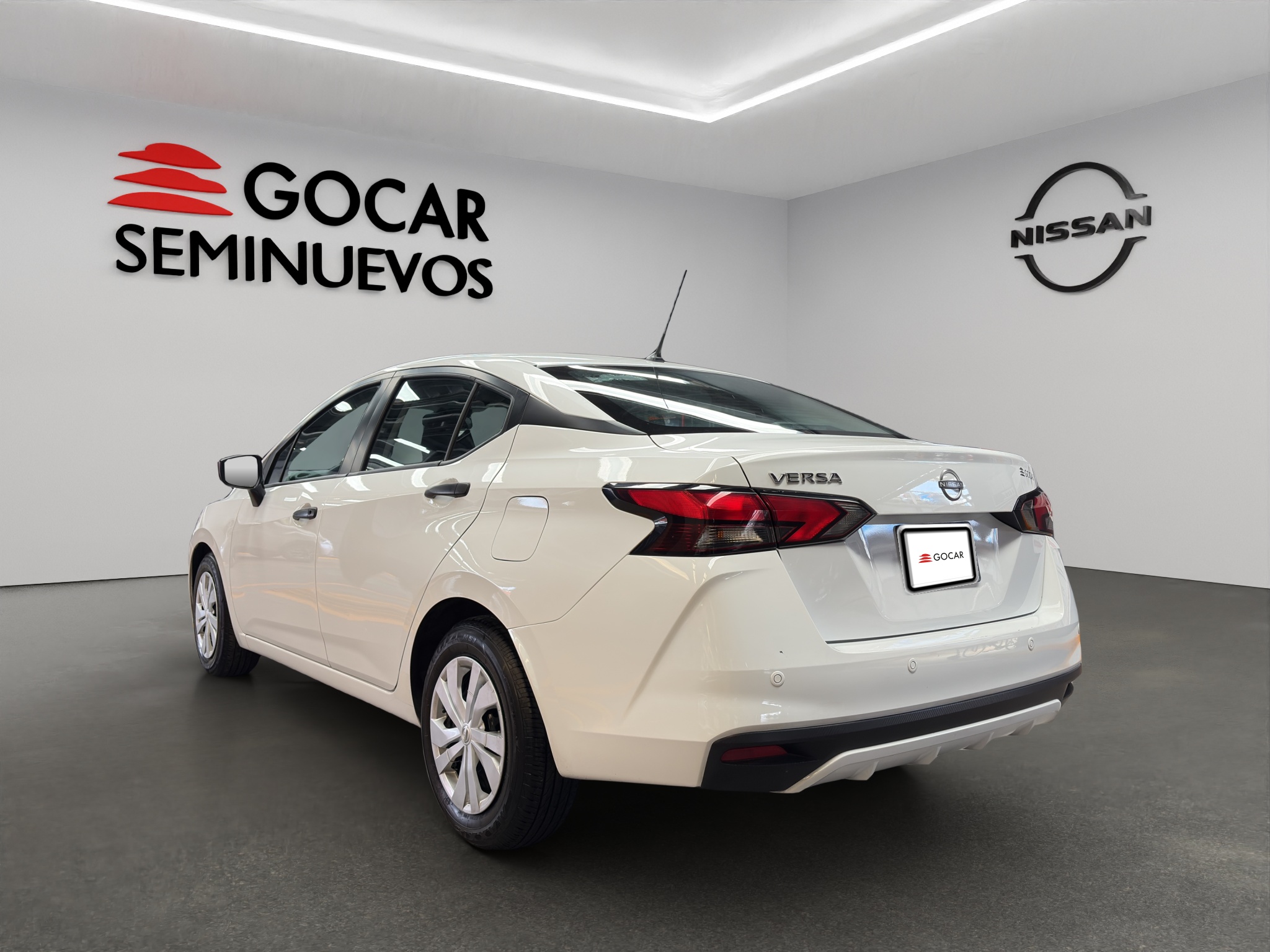 Nissan Versa 4 pts. Sense, CVT, a/ac., R-15 2024