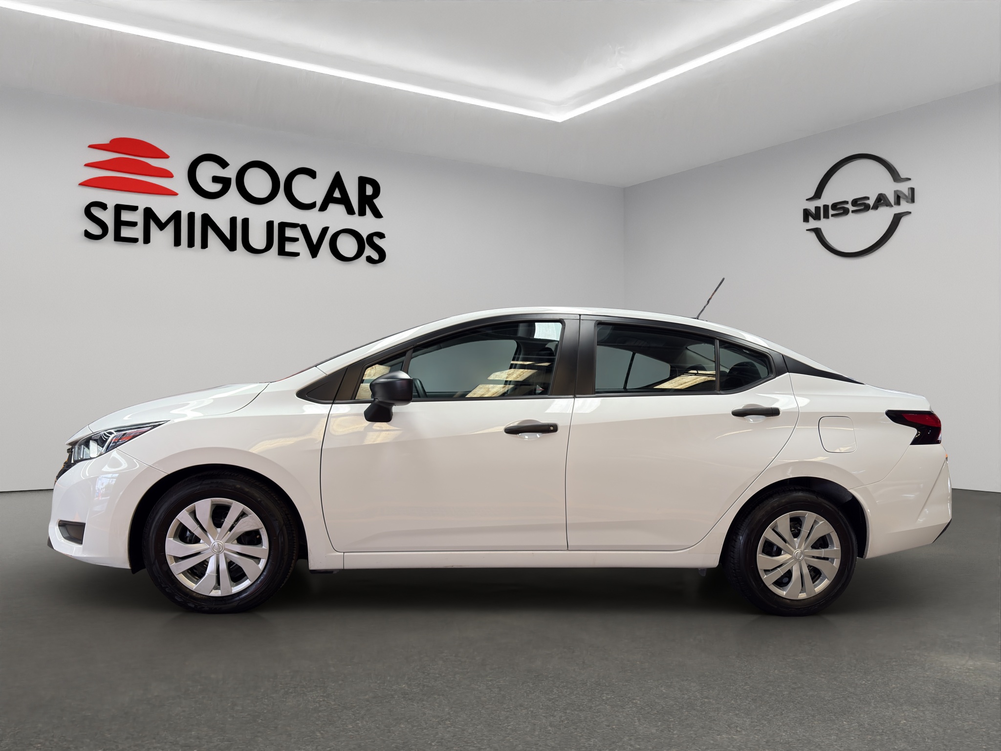 Nissan Versa 4 pts. Sense, CVT, a/ac., R-15 2024