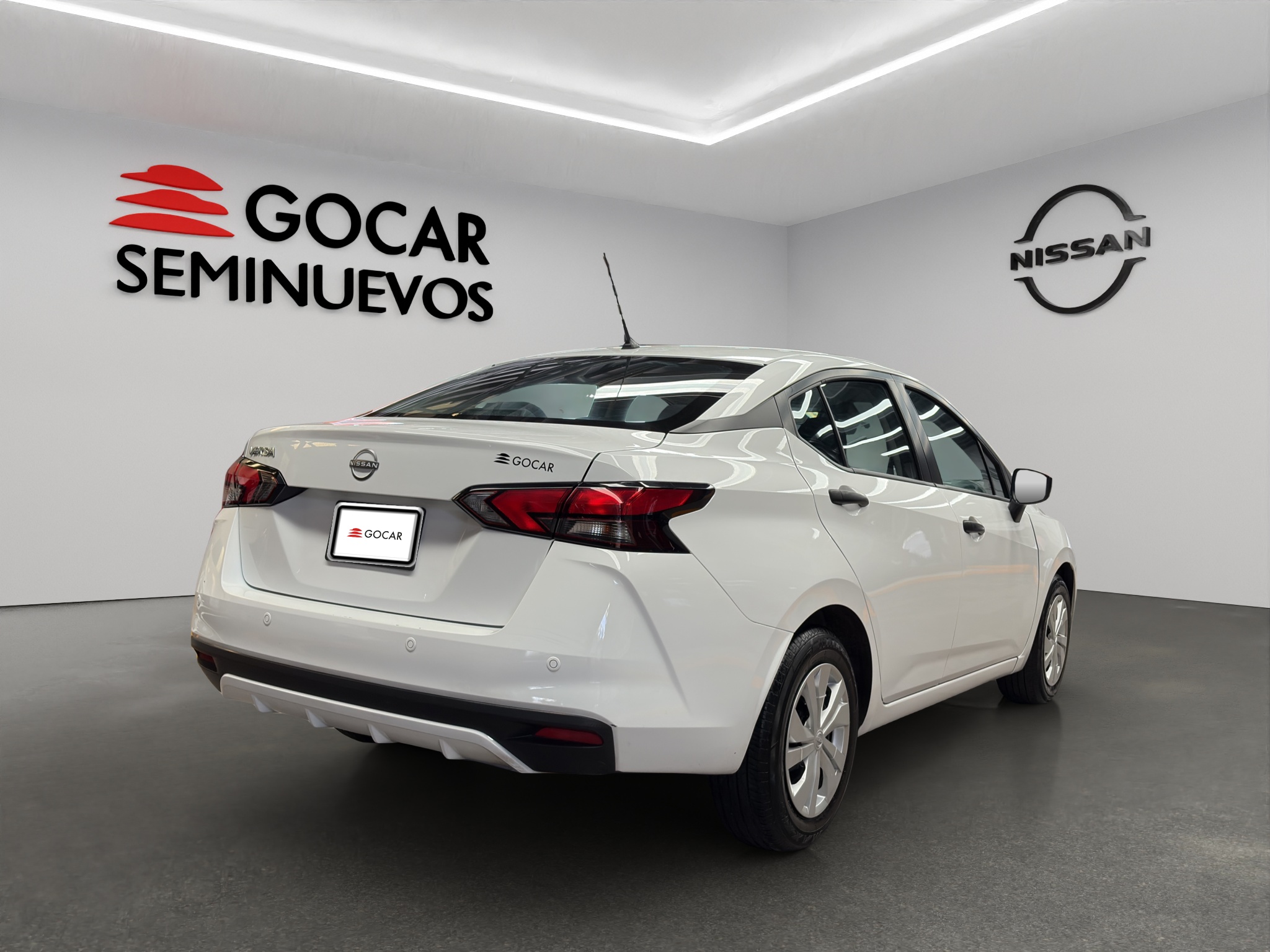 Nissan Versa 4 pts. Sense, CVT, a/ac., R-15 2024