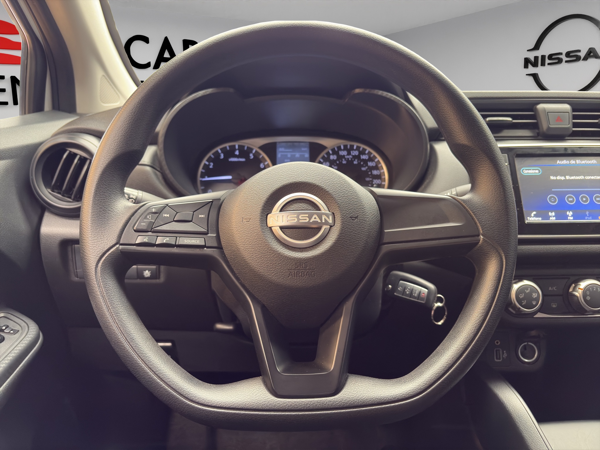 Nissan Versa 4 pts. Sense, CVT, a/ac., R-15 2024
