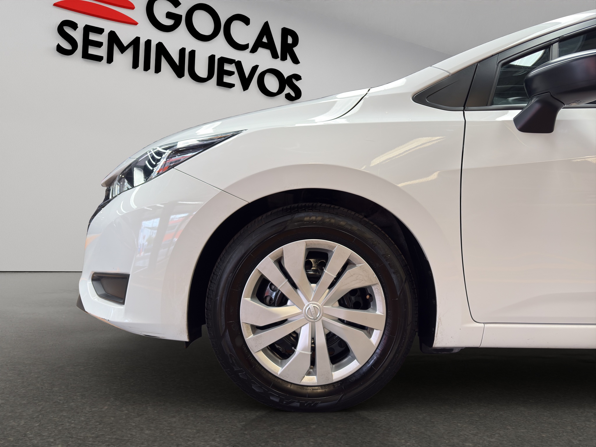 Nissan Versa 4 pts. Sense, CVT, a/ac., R-15 2024