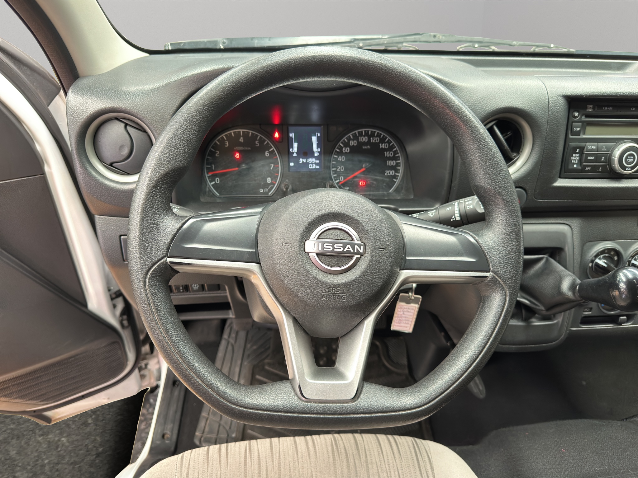 Nissan Urvan Pasajeros 4 pts. Amplia, TM5, a/ac., desem. tras., 14 pas. 2023