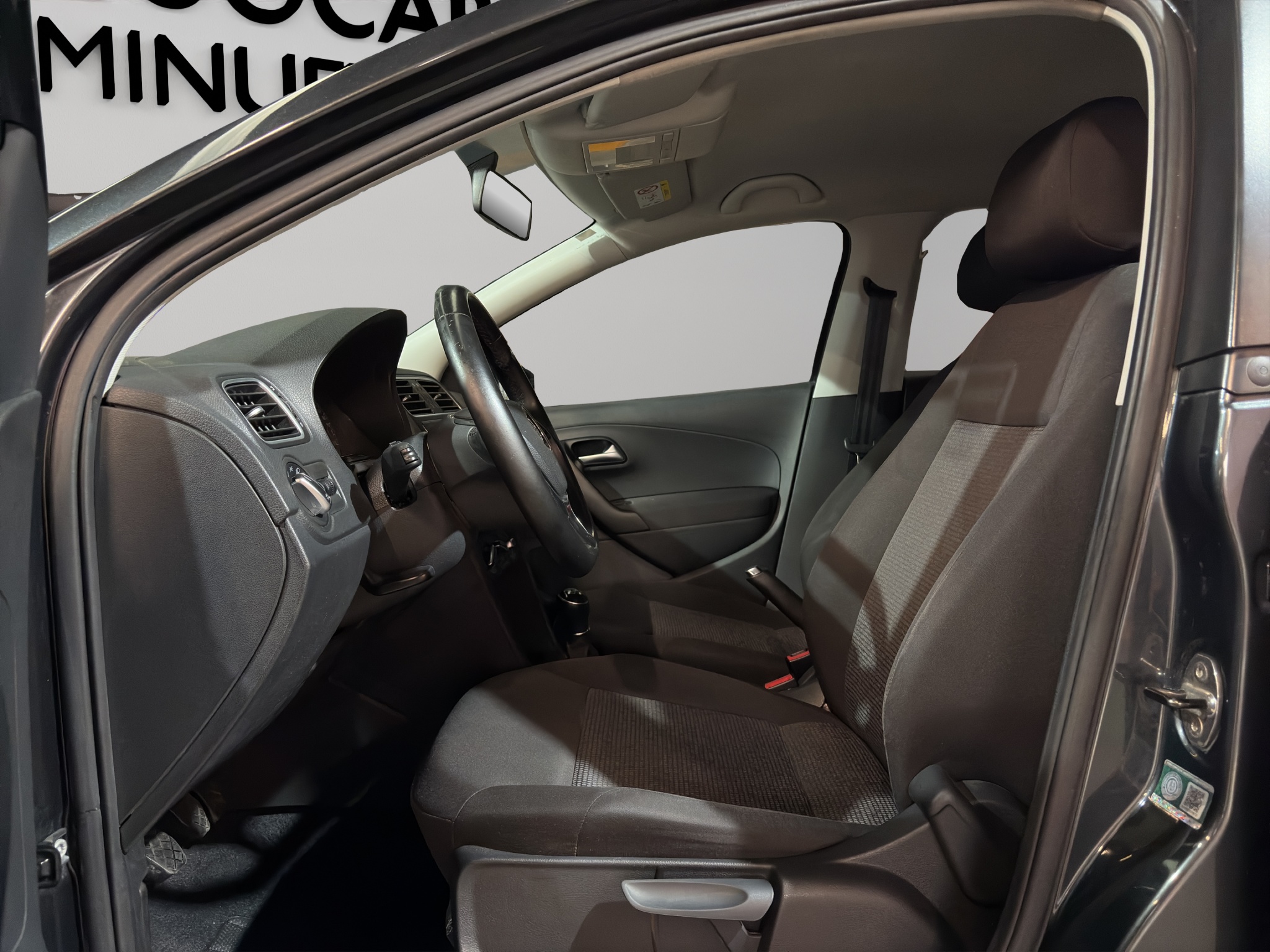 Volkswagen Polo 5 pts. HB Sound, 1.6l, TM5, f. niebla, RA-15 (línea anterior) 2020