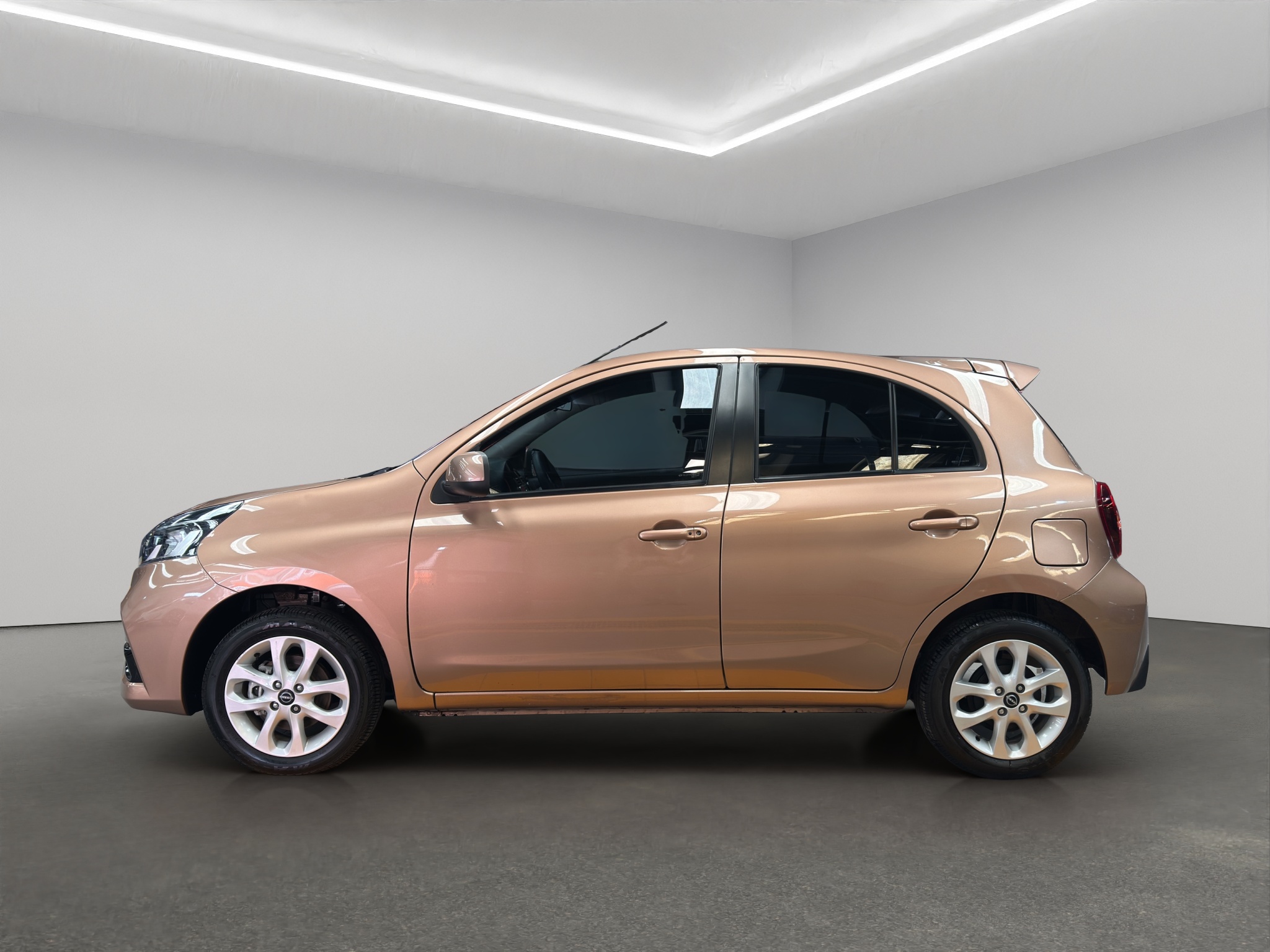 Nissan March 5 pts. HB Advance, TM5, a/ac., VE, RA-15 2024