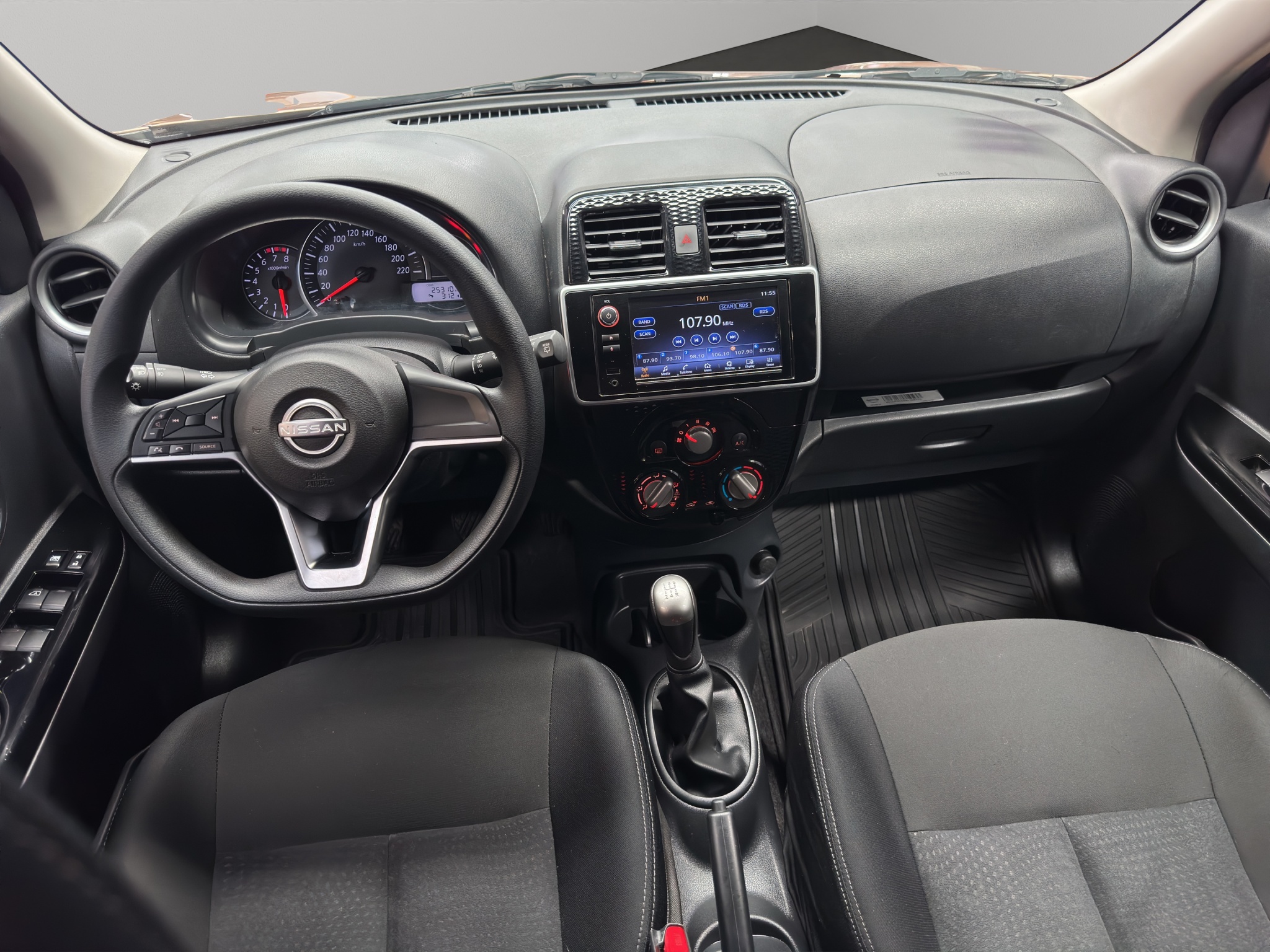 Nissan March 5 pts. HB Advance, TM5, a/ac., VE, RA-15 2024