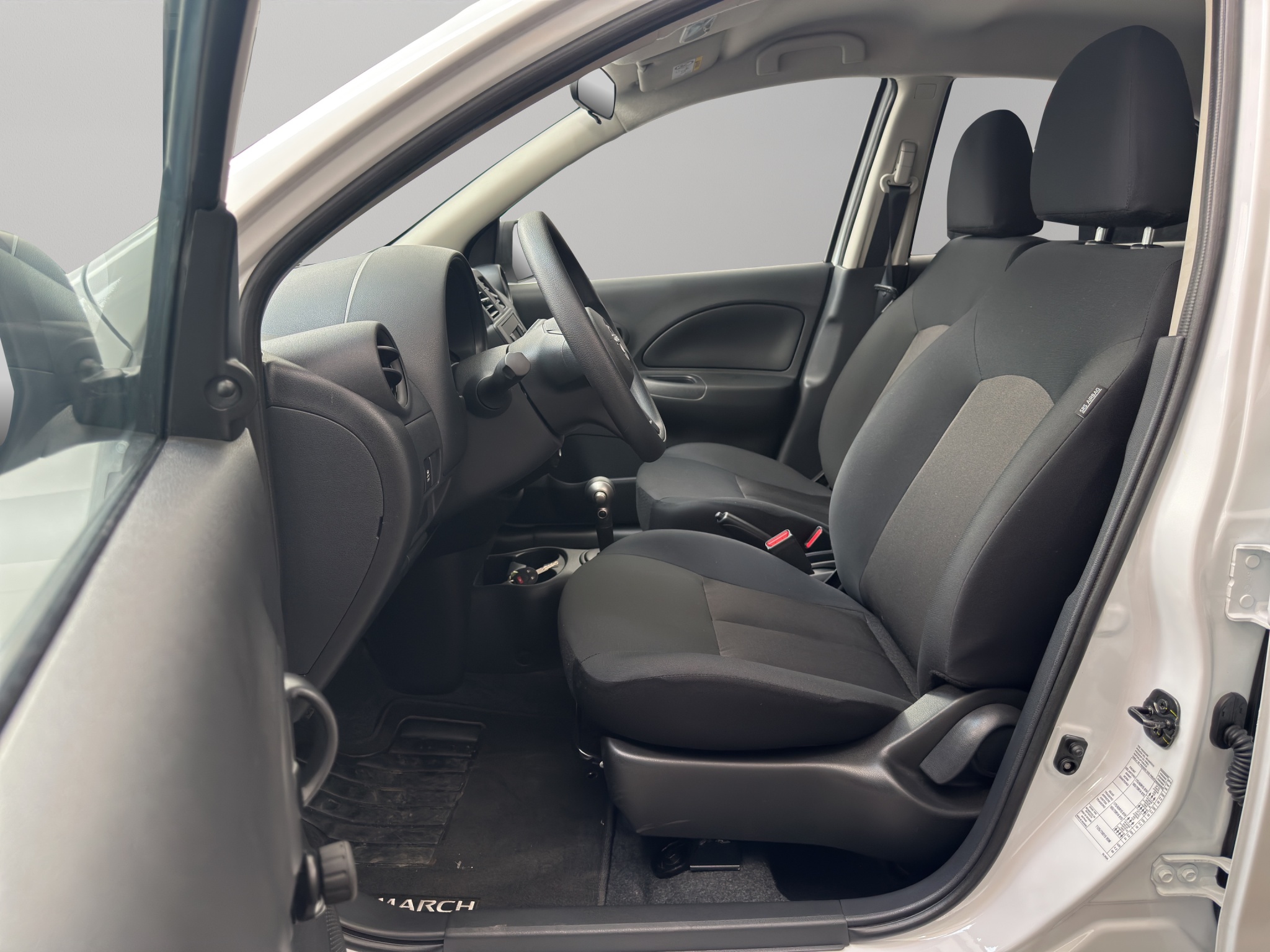 Nissan March 5 pts. HB Sense, TA, a/ac., R-14 2024
