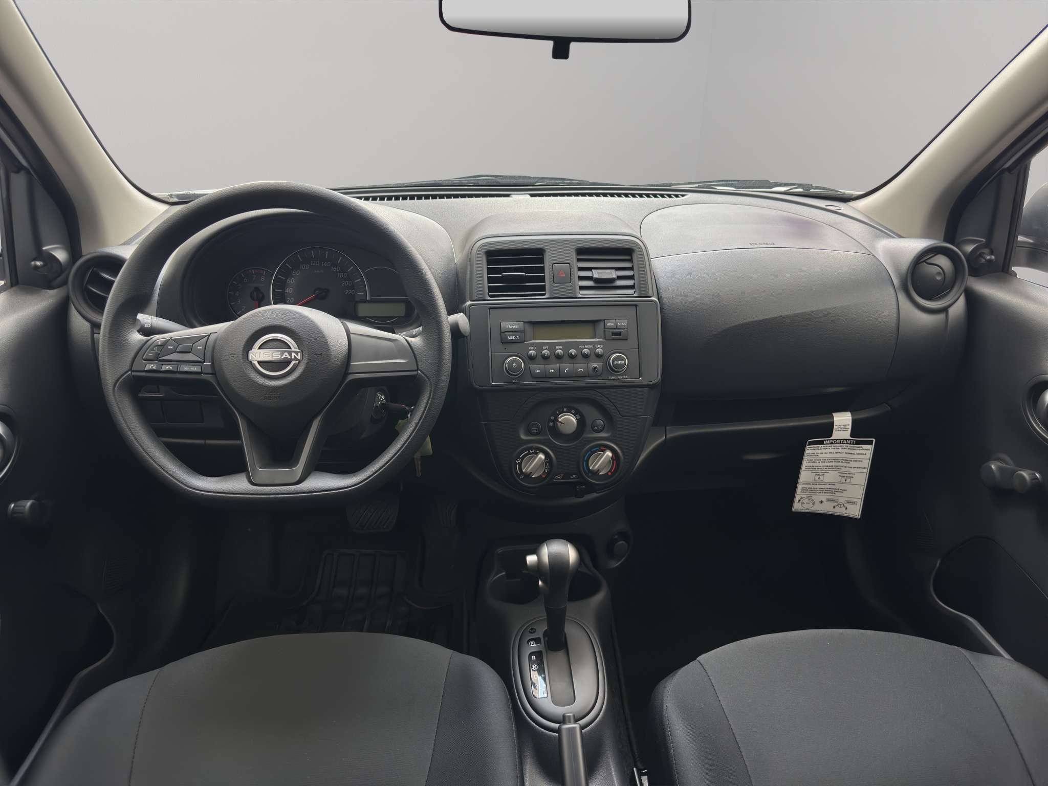 Nissan March 5 pts. HB Sense, TA, a/ac., R-14 2024