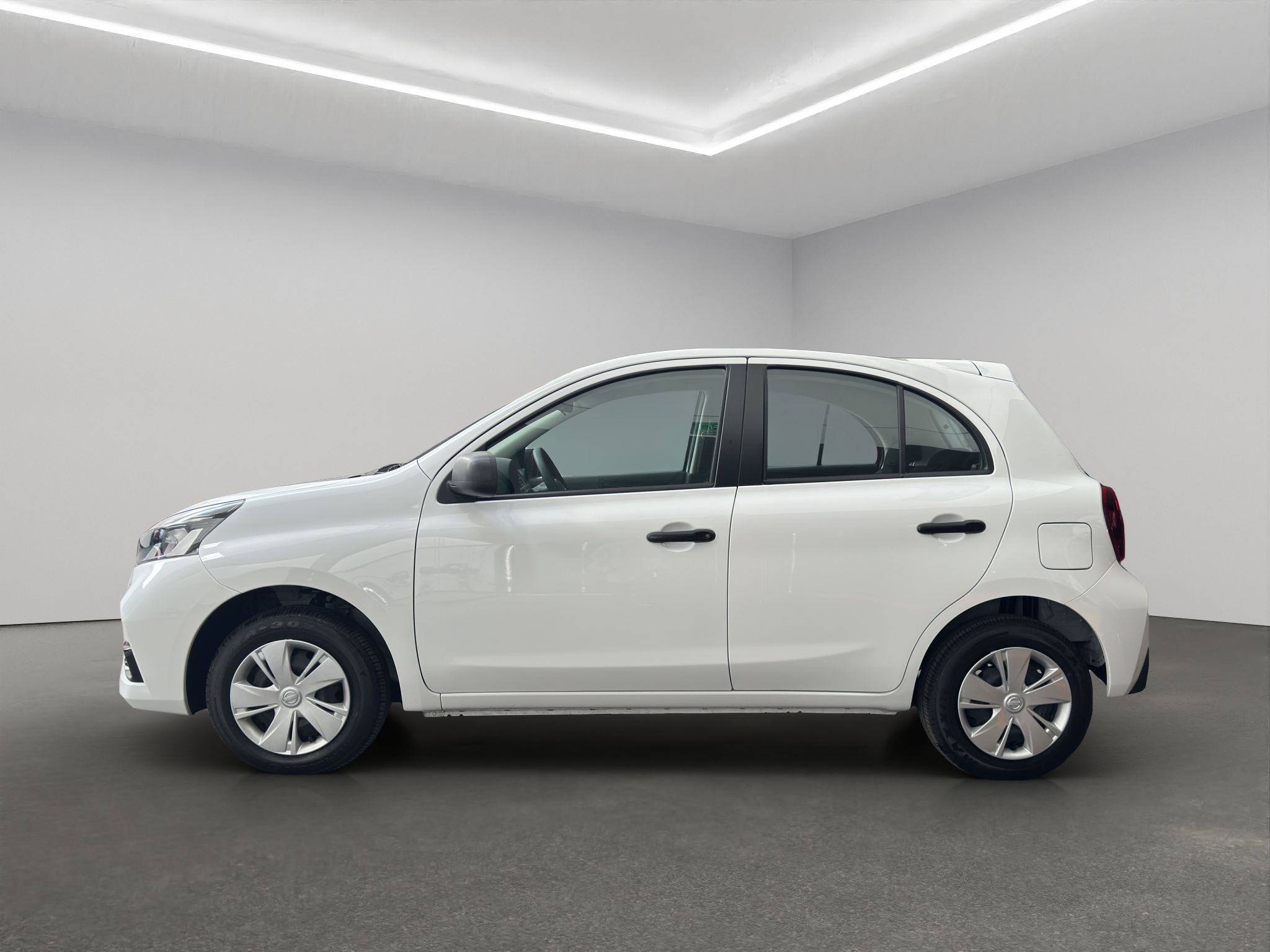 Nissan March 5 pts. HB Sense, TA, a/ac., R-14 2024
