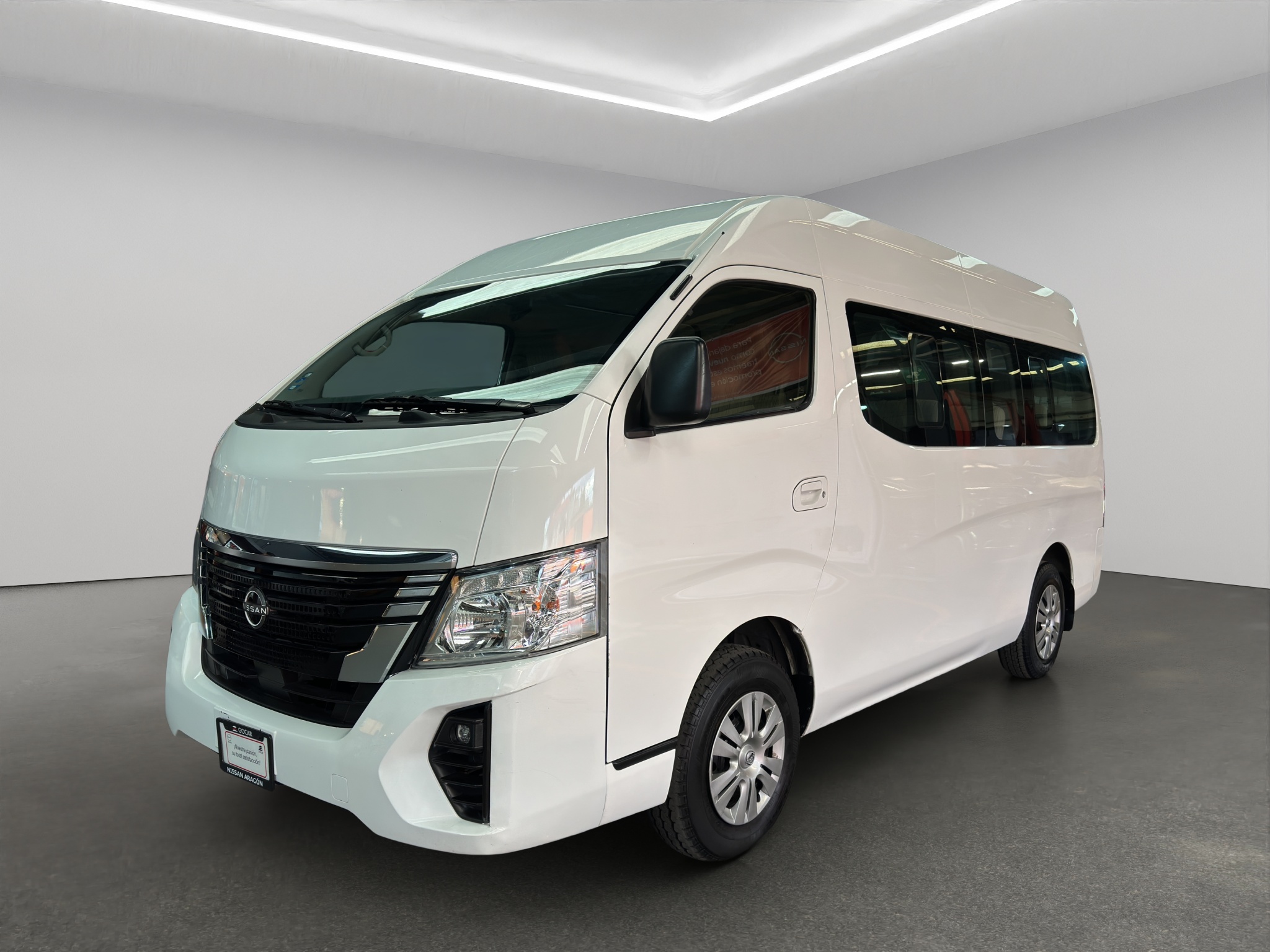 Nissan Urvan Pasajeros 2023