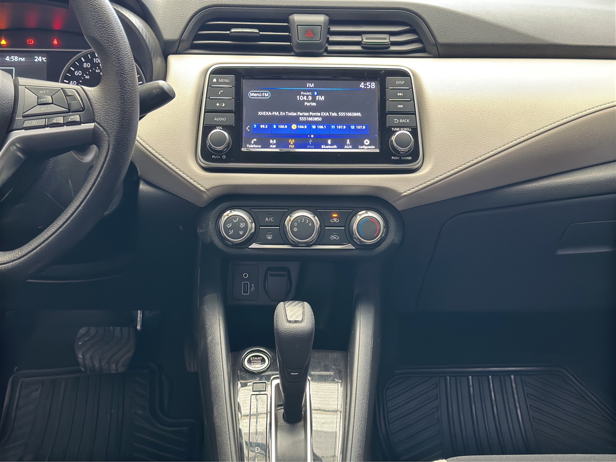 Nissan Versa 4 pts. Advance, CVT, a/ac., VE, f. niebla, RA-16(línea anterior) 2022