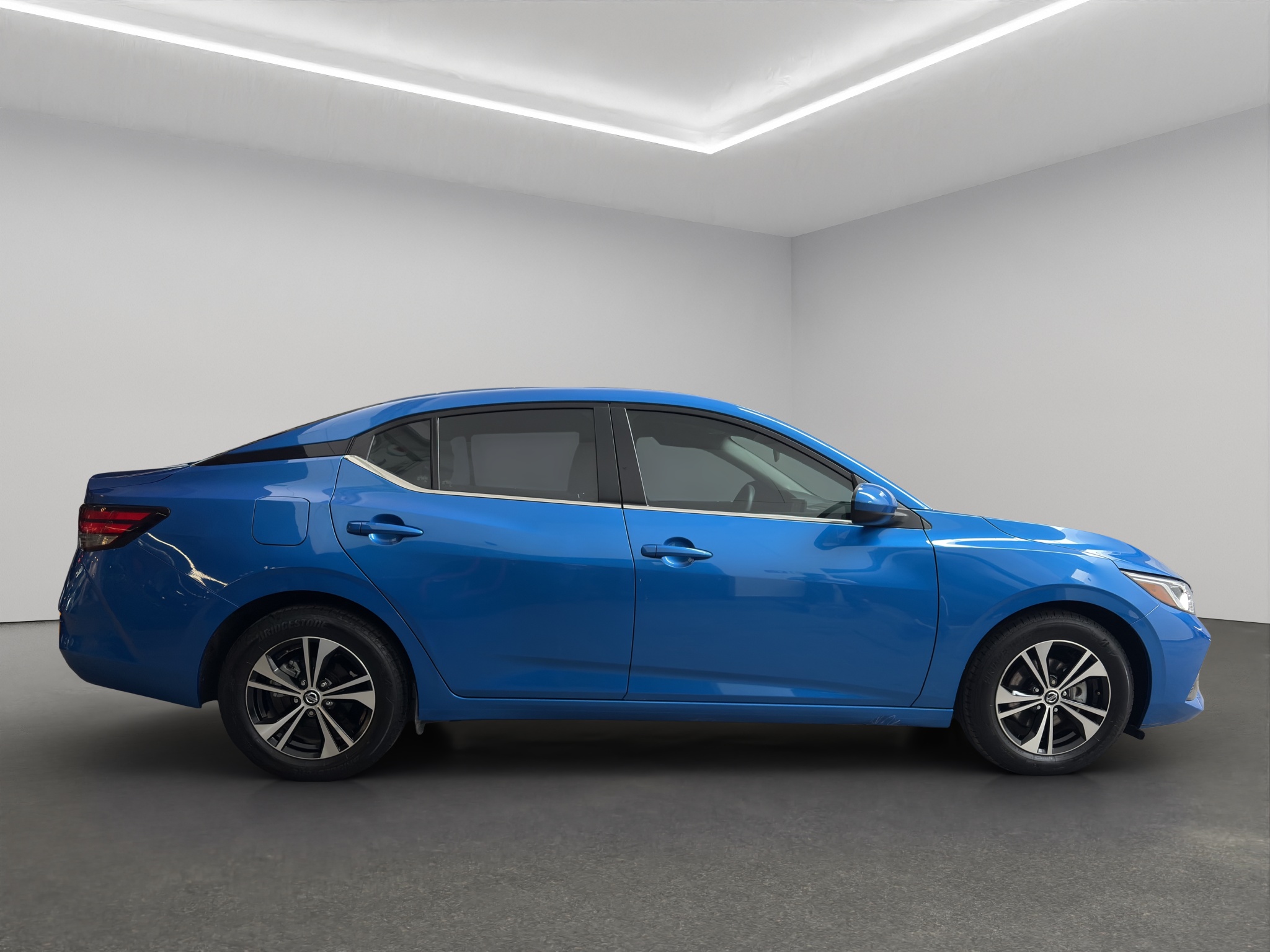 Nissan Sentra 4 pts. Sense, CVT, a/ac., RA-16 2023