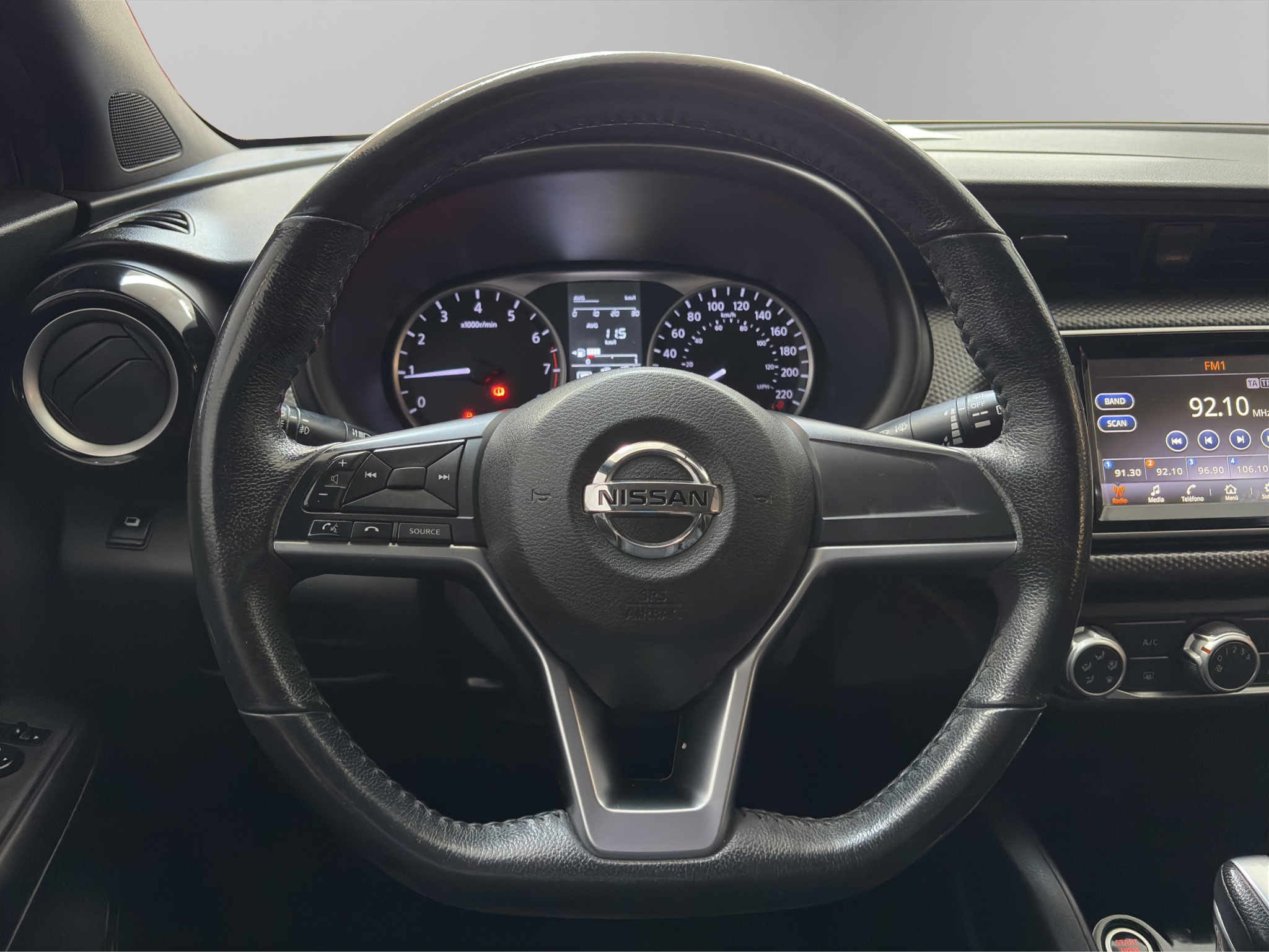 Nissan Kicks  5 pts. Advance, 1.6l, TA, a/ac., VE, RA-17 2018