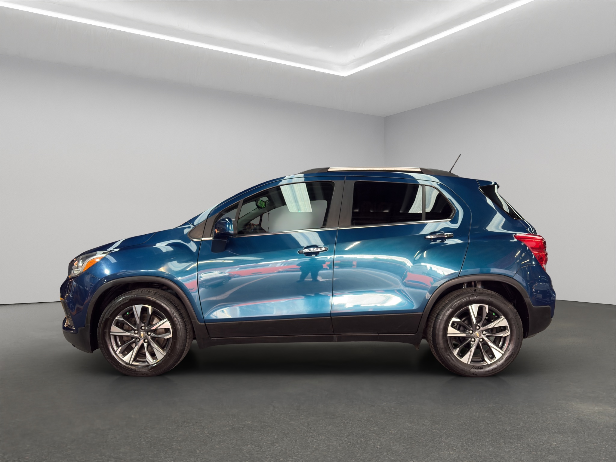 Chevrolet Trax  5 pts. Premier, 1.8l, TA, piel, QC, f. niebla, RA-18 (línea anterior) 2020