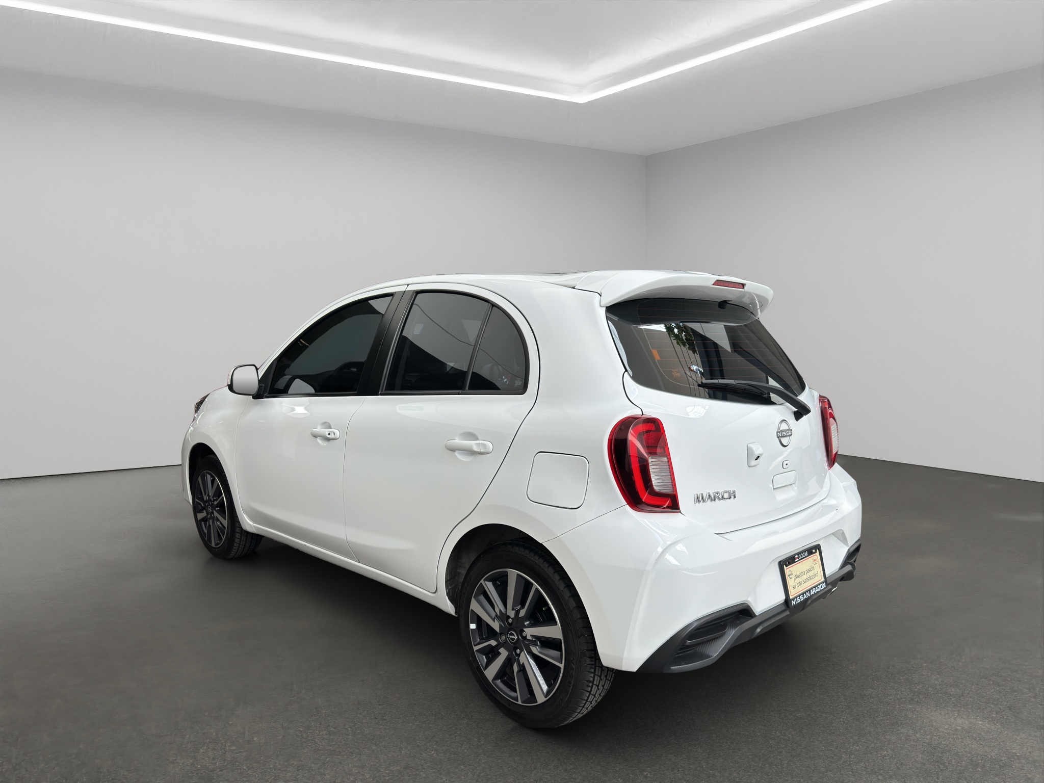 Nissan March 5 pts. HB Exclusive, TM5, a/ac. Aut., VE, RA-16 2024