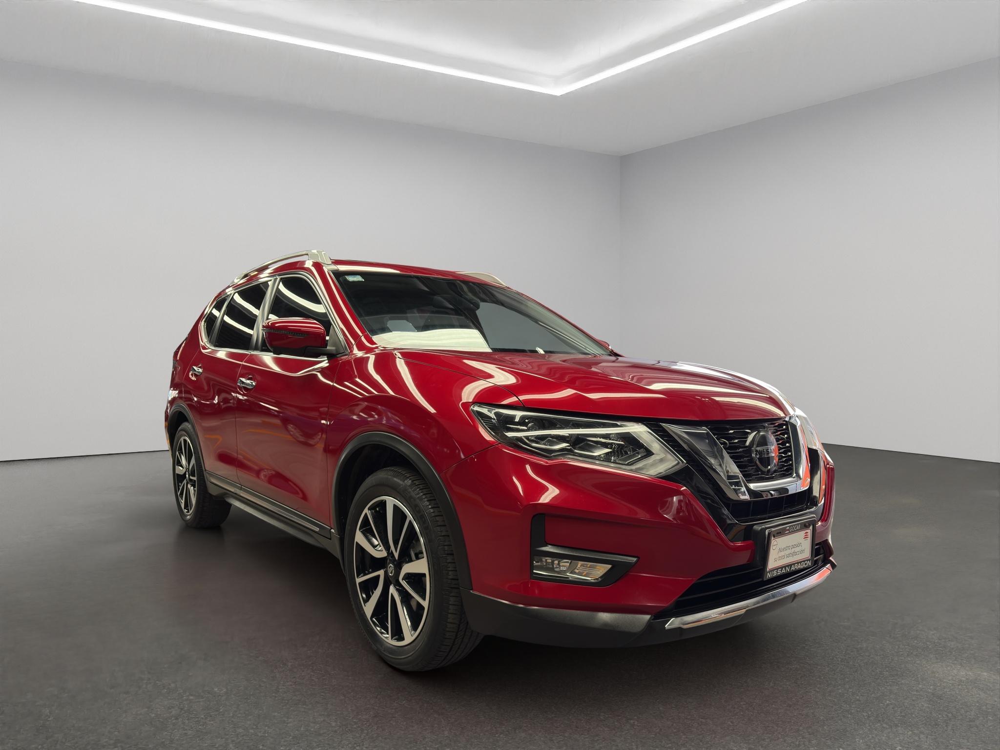 Nissan X-Trail  5 pts. Exclusive, TA, piel, QCP, GPS, 7 pas., RA-19, 4x4 (línea anterior) 2022