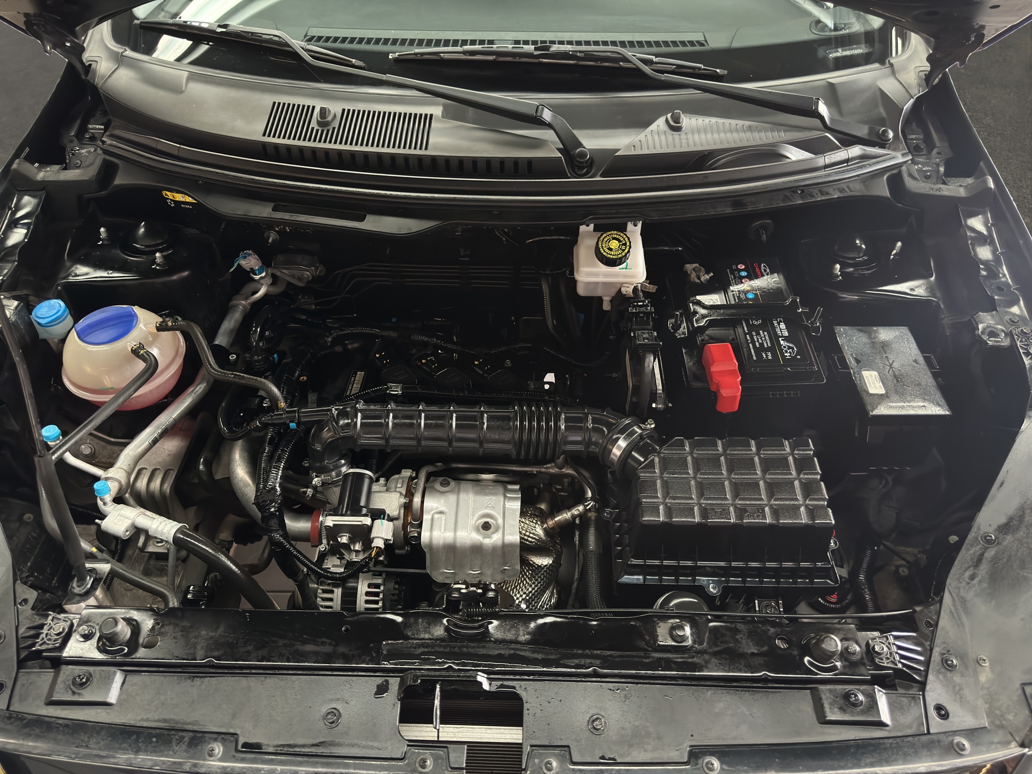 Chirey Tiggo 2 Pro  5 pts. Luxury, 1.0T, CVT, piel, QC, RA-17 2024