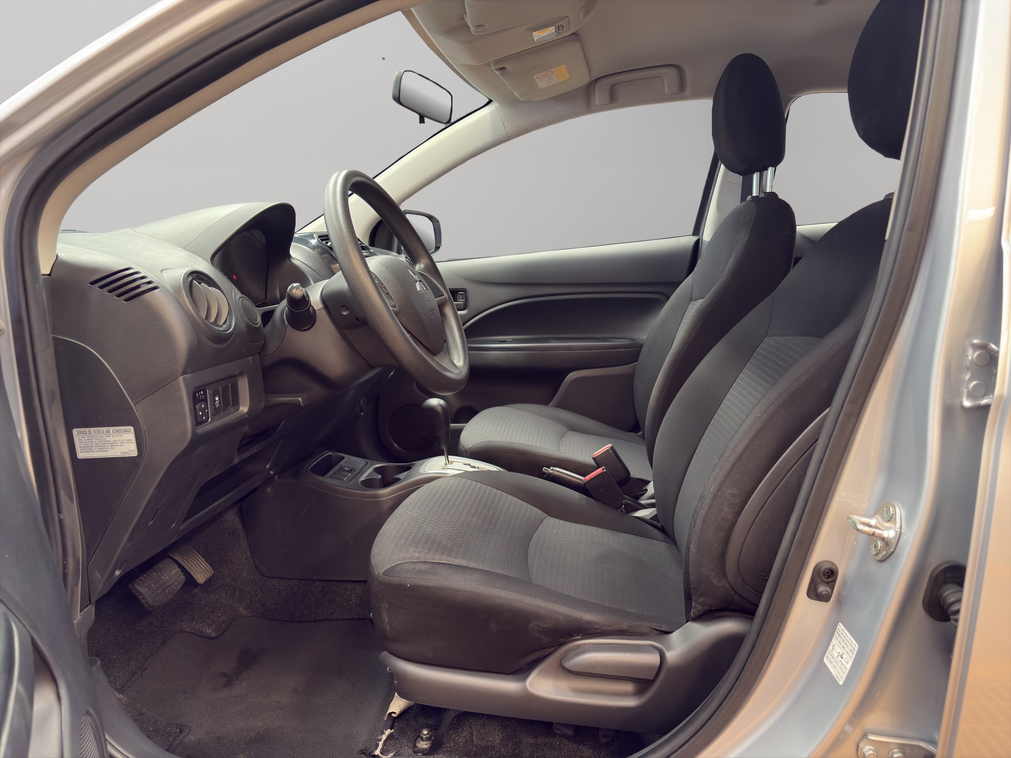 Mitsubishi Mirage 4 pts. G4 GLX, CVT, a/ac., VE del., R-14 2024