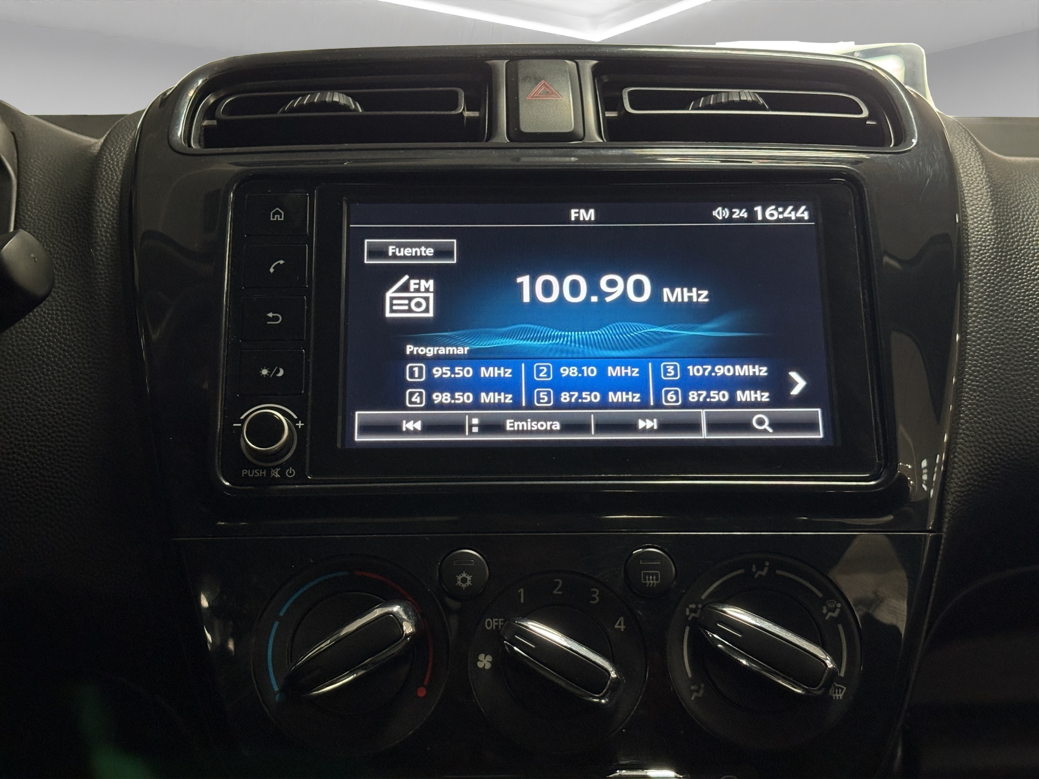 Mitsubishi Mirage 4 pts. G4 GLX, CVT, a/ac., VE del., R-14 2024