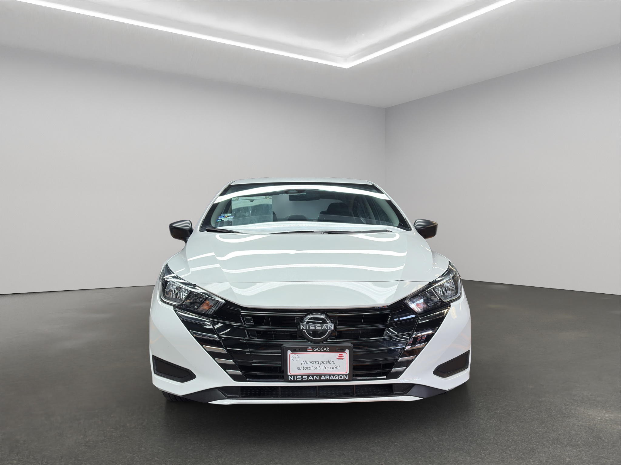 Nissan Versa 4 pts. Sense, CVT, a/ac., R-15 2024