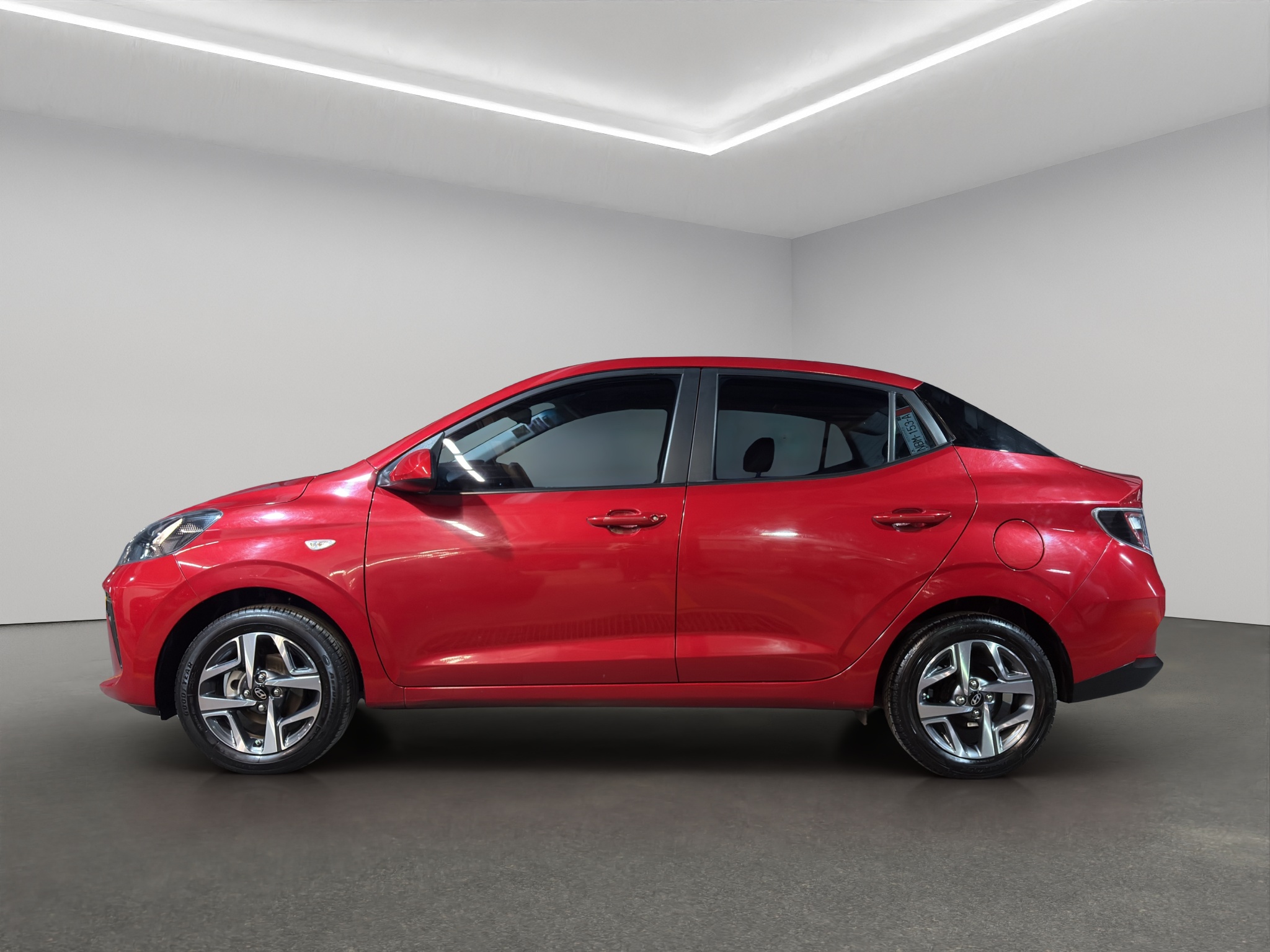 Hyundai Grand i10 4 pts. GL MID, 1.2l, TM5, VE, RA-15 (cambio de línea) 2024