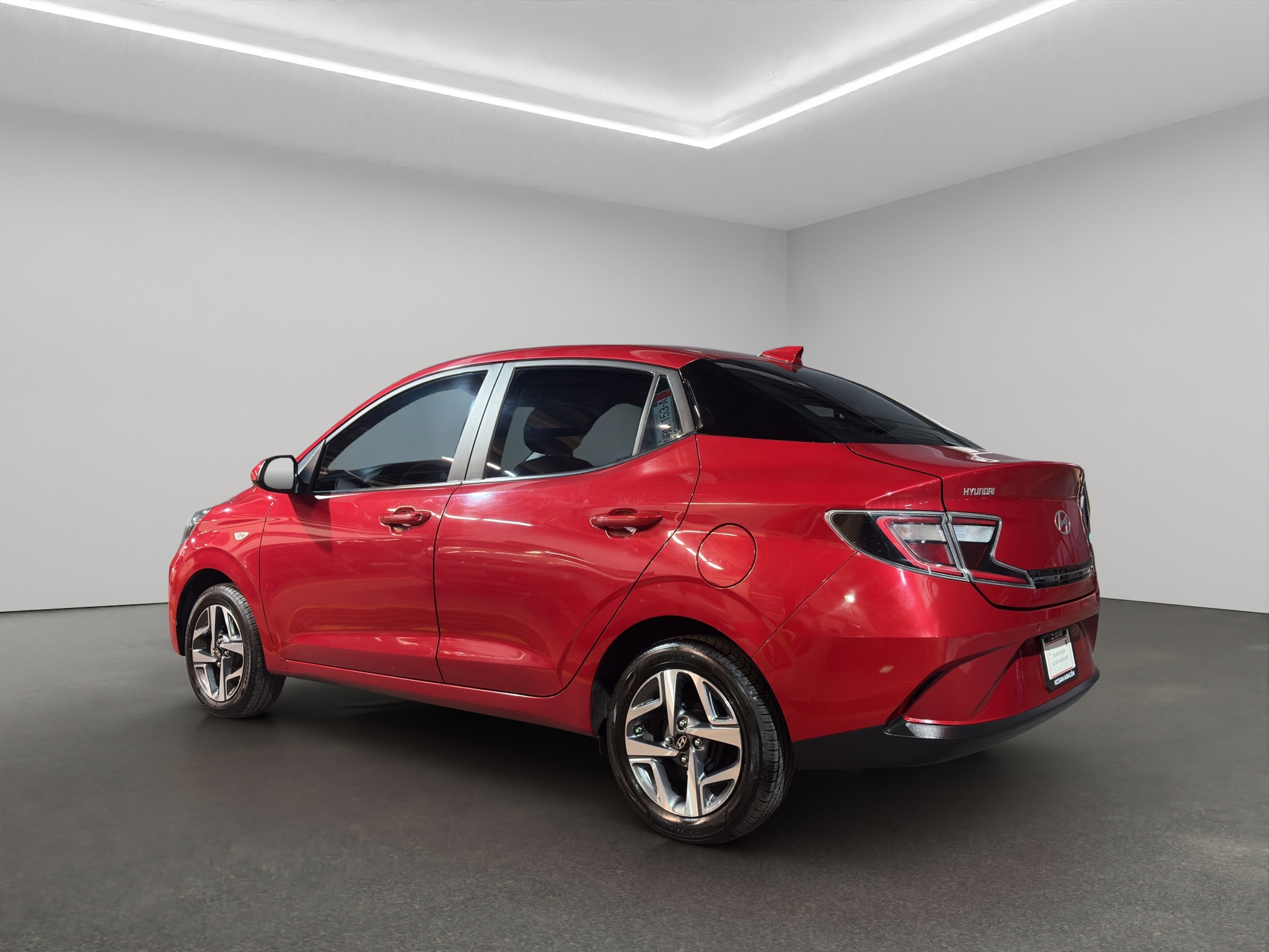 Hyundai Grand i10 4 pts. GL MID, 1.2l, TM5, VE, RA-15 (cambio de línea) 2024
