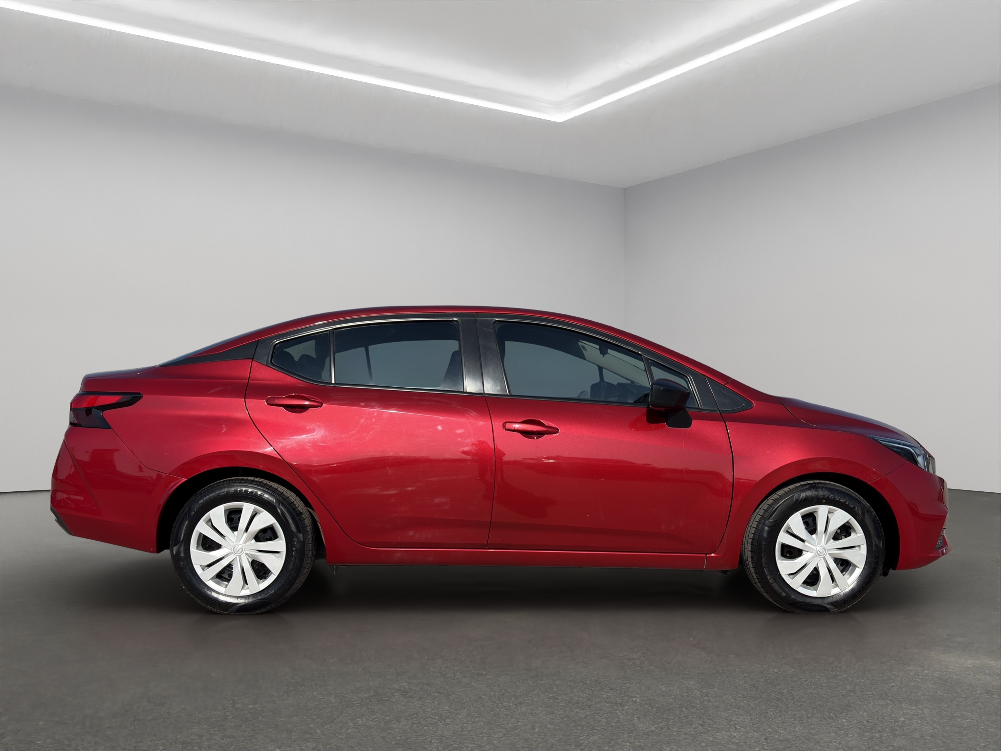 Nissan Versa 4 pts. Sense, CVT, a/ac., VE, R-15 (línea anterior) 2022