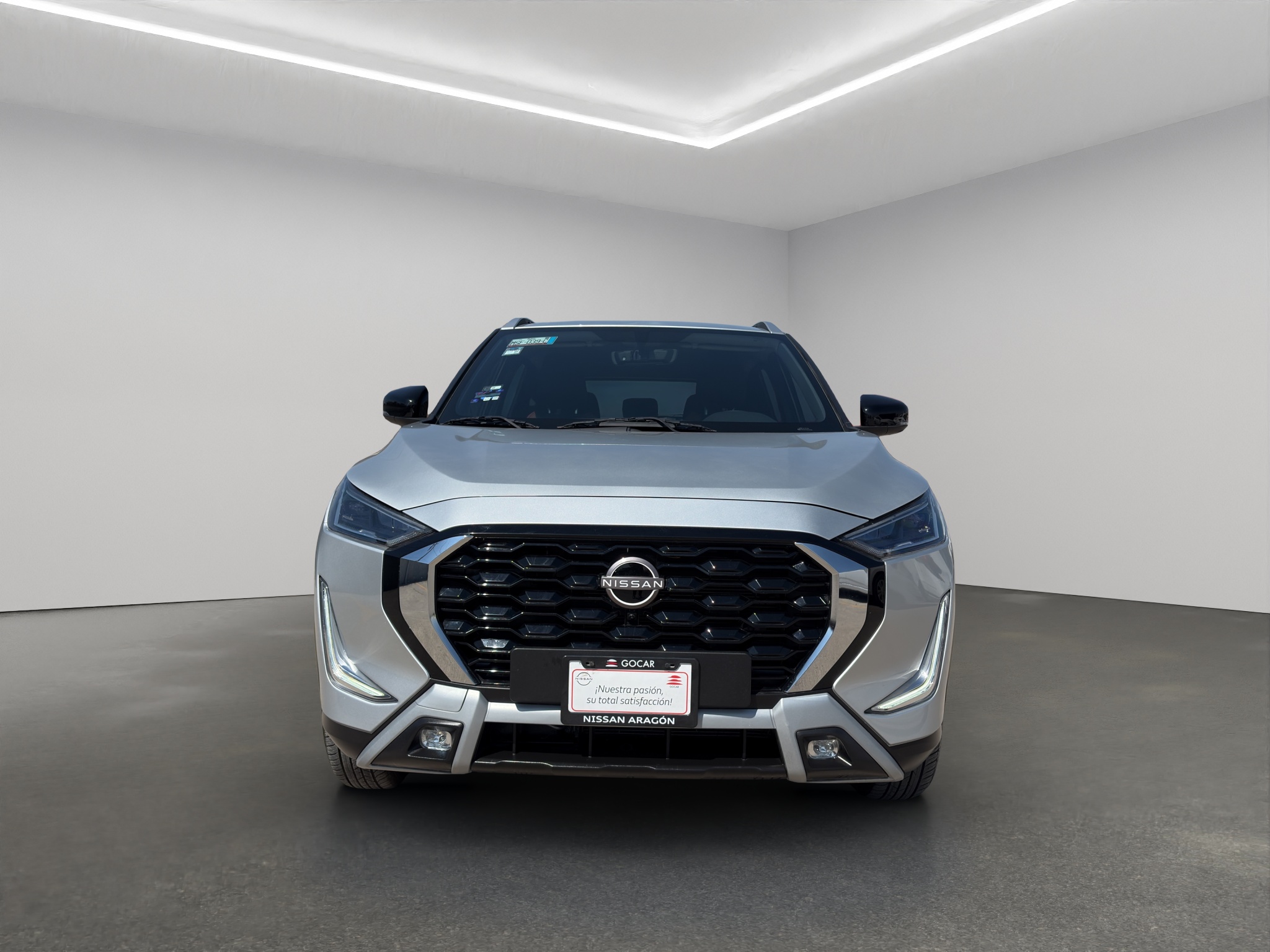 Nissan Magnite  5 pts. Exclusive, 1.0T, TM5, piel, RA-16 2025