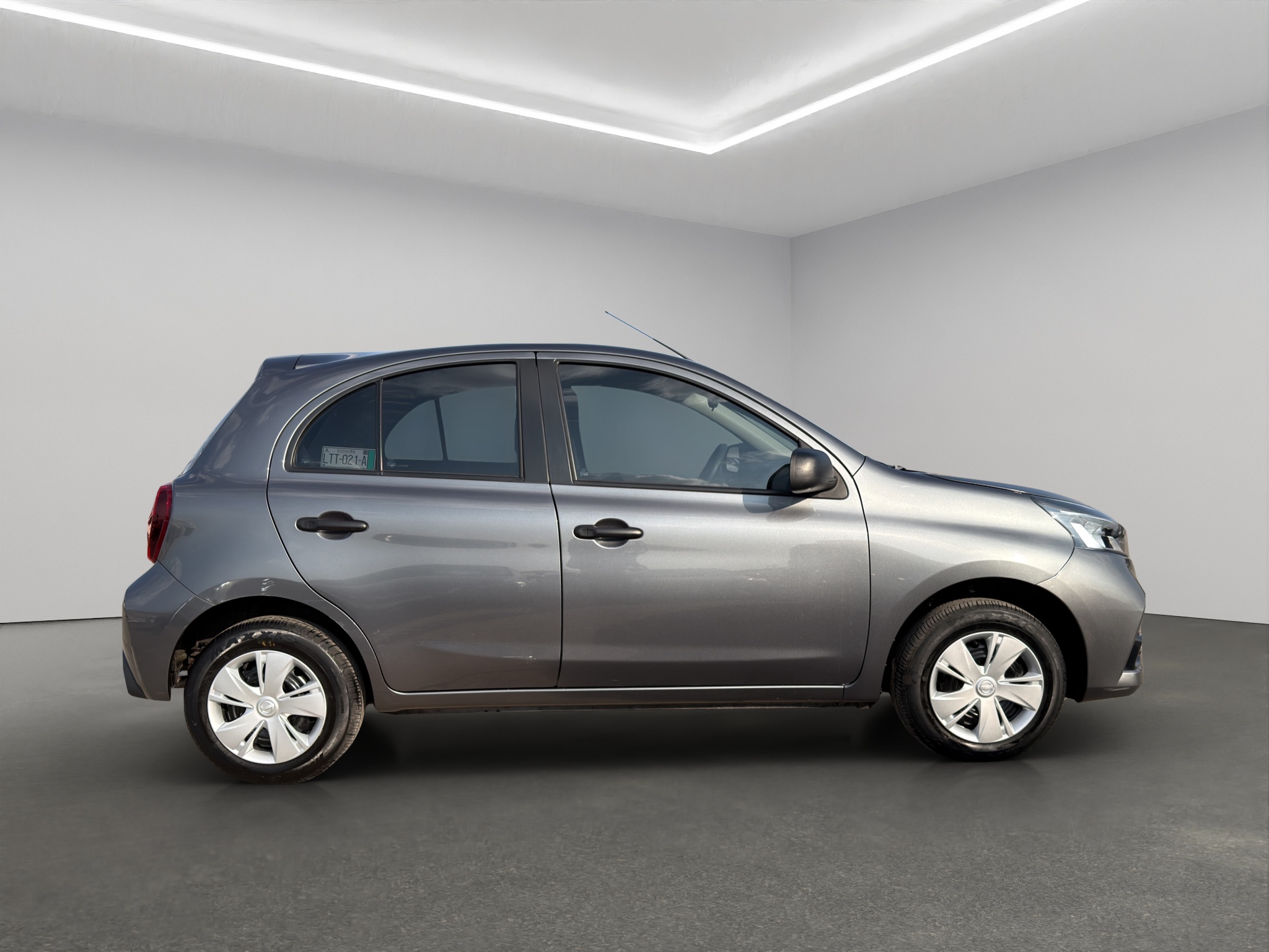 Nissan March 5 pts. HB Sense, TM5, a/ac., R-14 2023