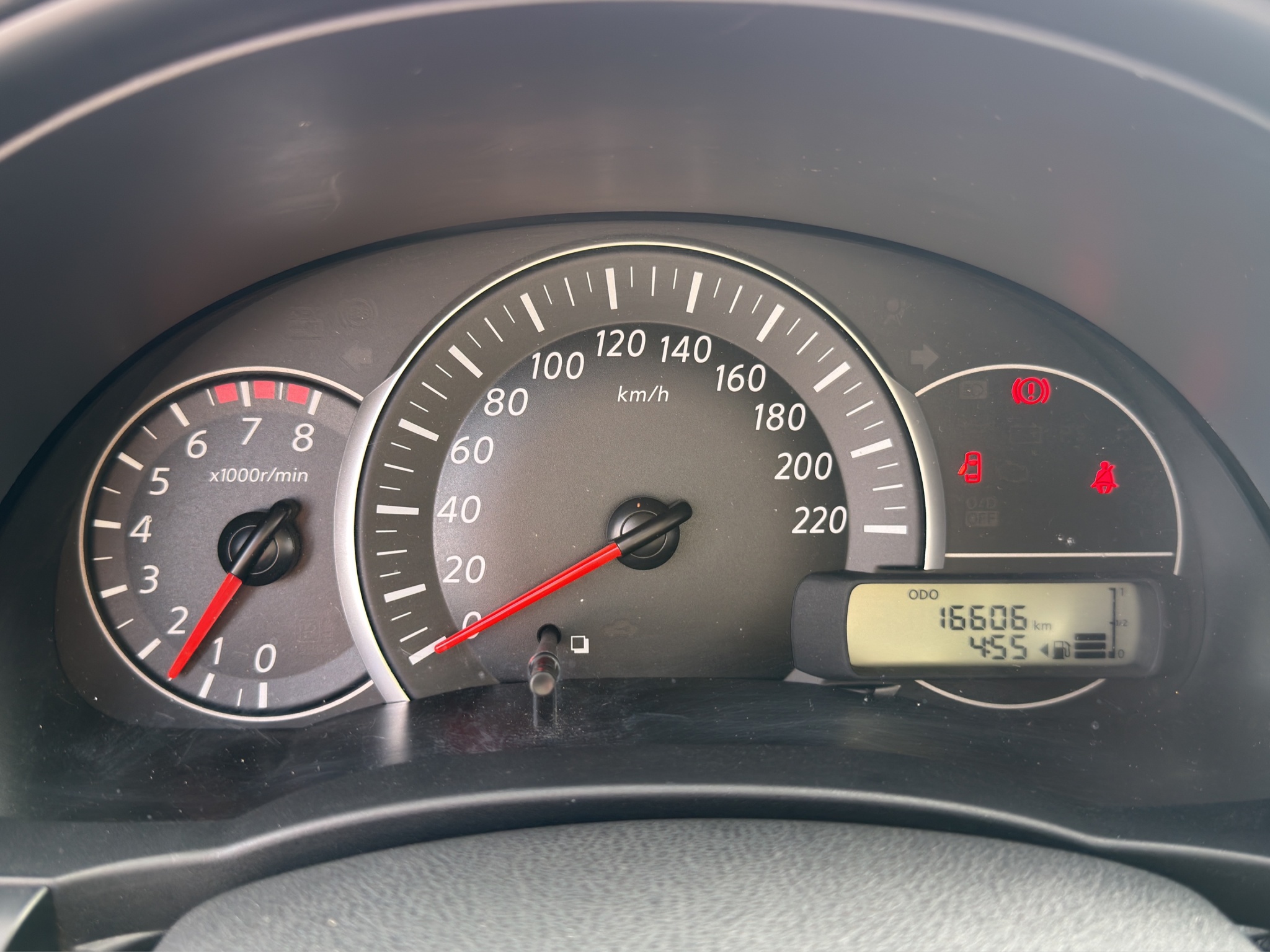 Nissan March 5 pts. HB Sense, TM5, a/ac., R-14 2023