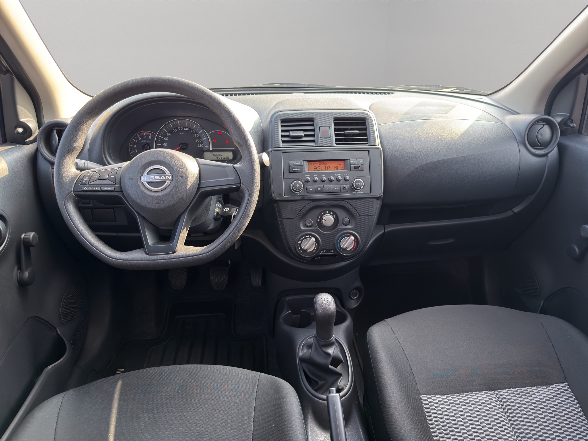 Nissan March 5 pts. HB Sense, TM5, a/ac., R-14 2023