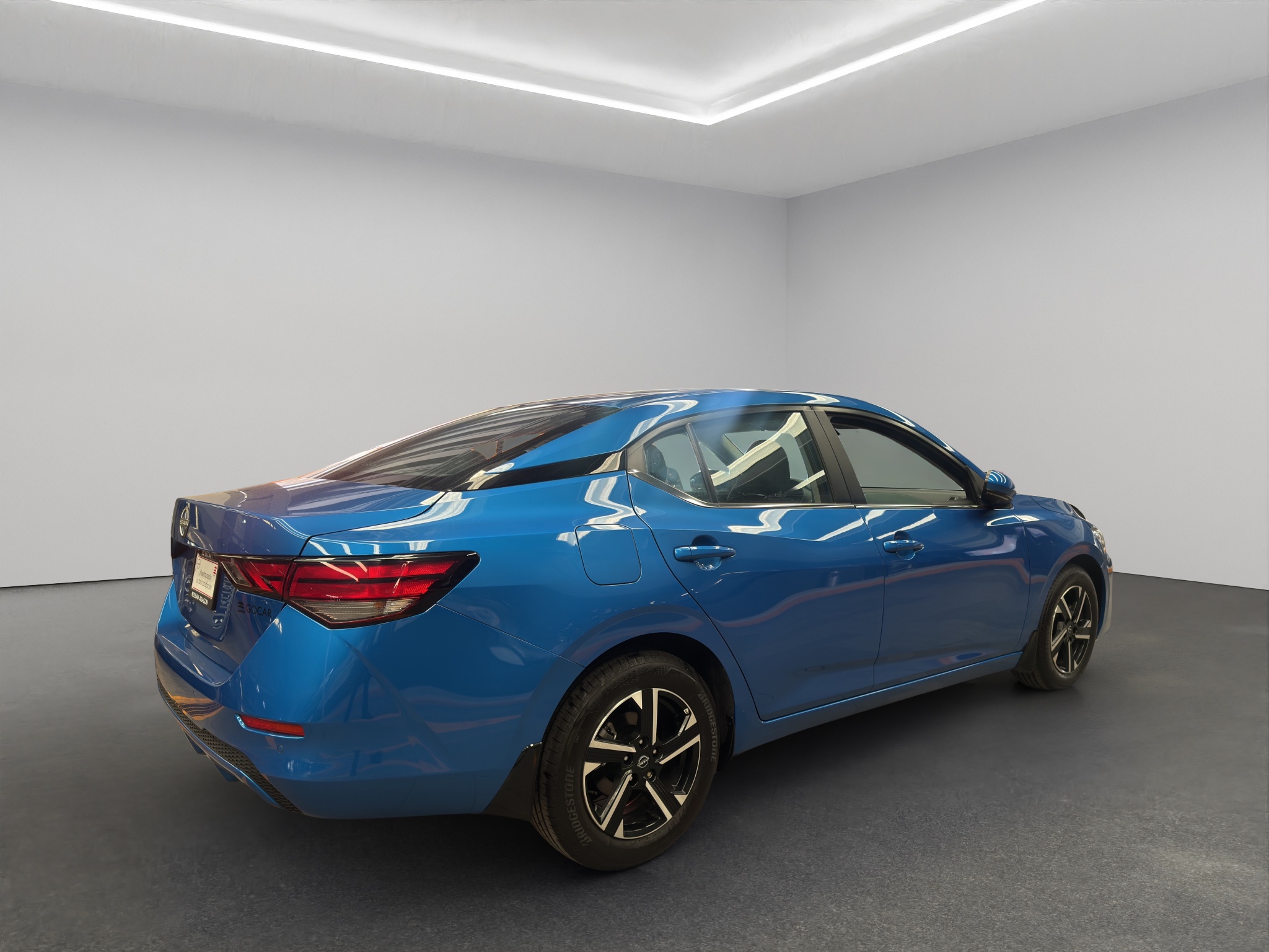 Nissan Sentra 4 pts. Advance, CVT, a/ac., f.niebla, RA-16 (línea anterior) 2025