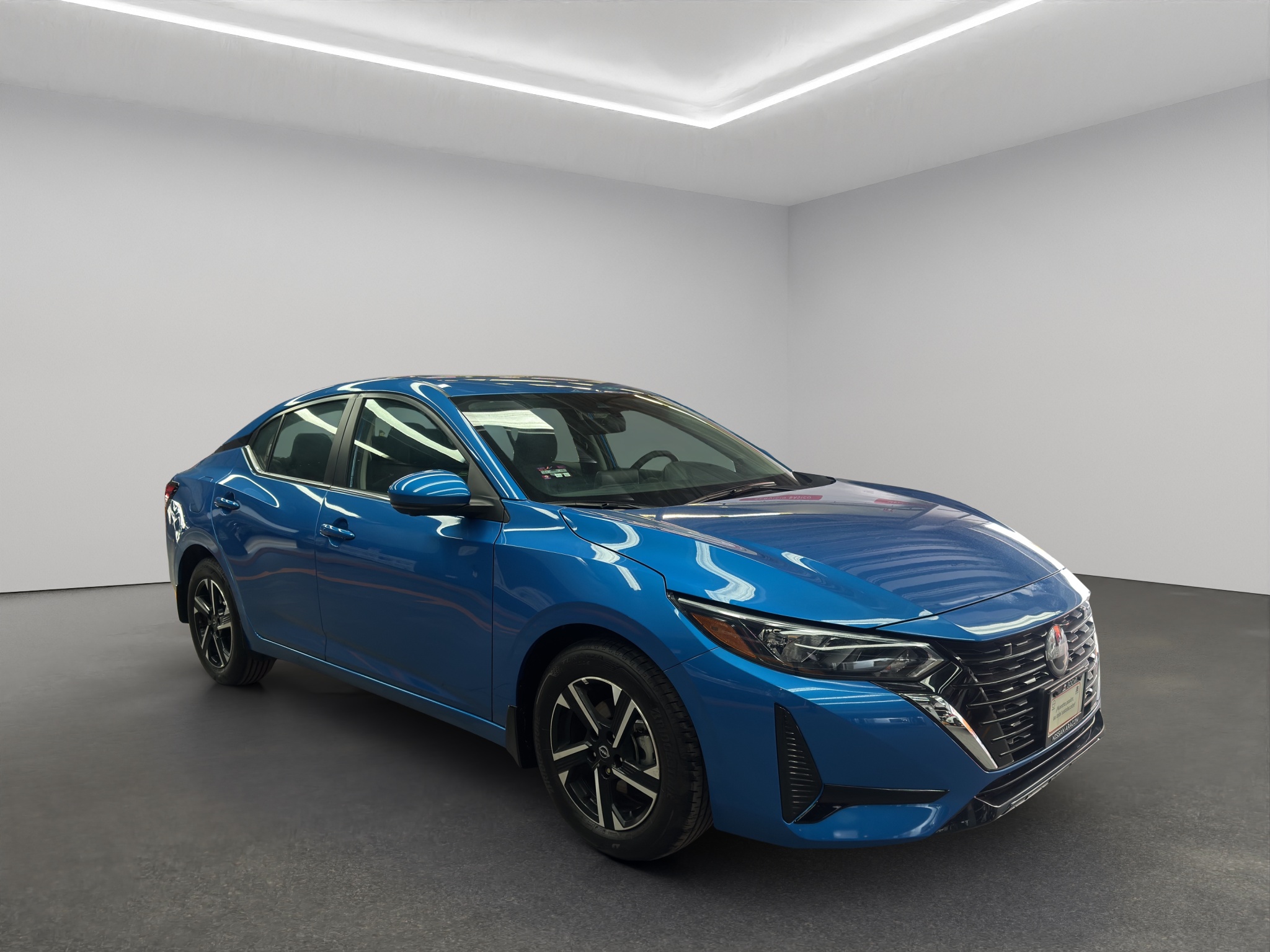 Nissan Sentra 4 pts. Advance, CVT, a/ac., f.niebla, RA-16 (línea anterior) 2025